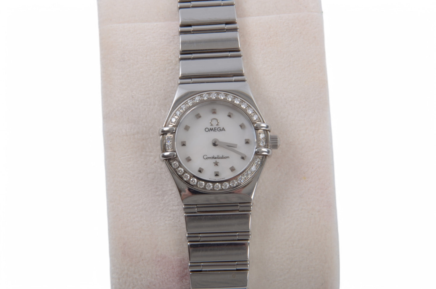 Omega Constellation Mini My Choice Diamond Bezel QZ Shell Dial Ladies Watch