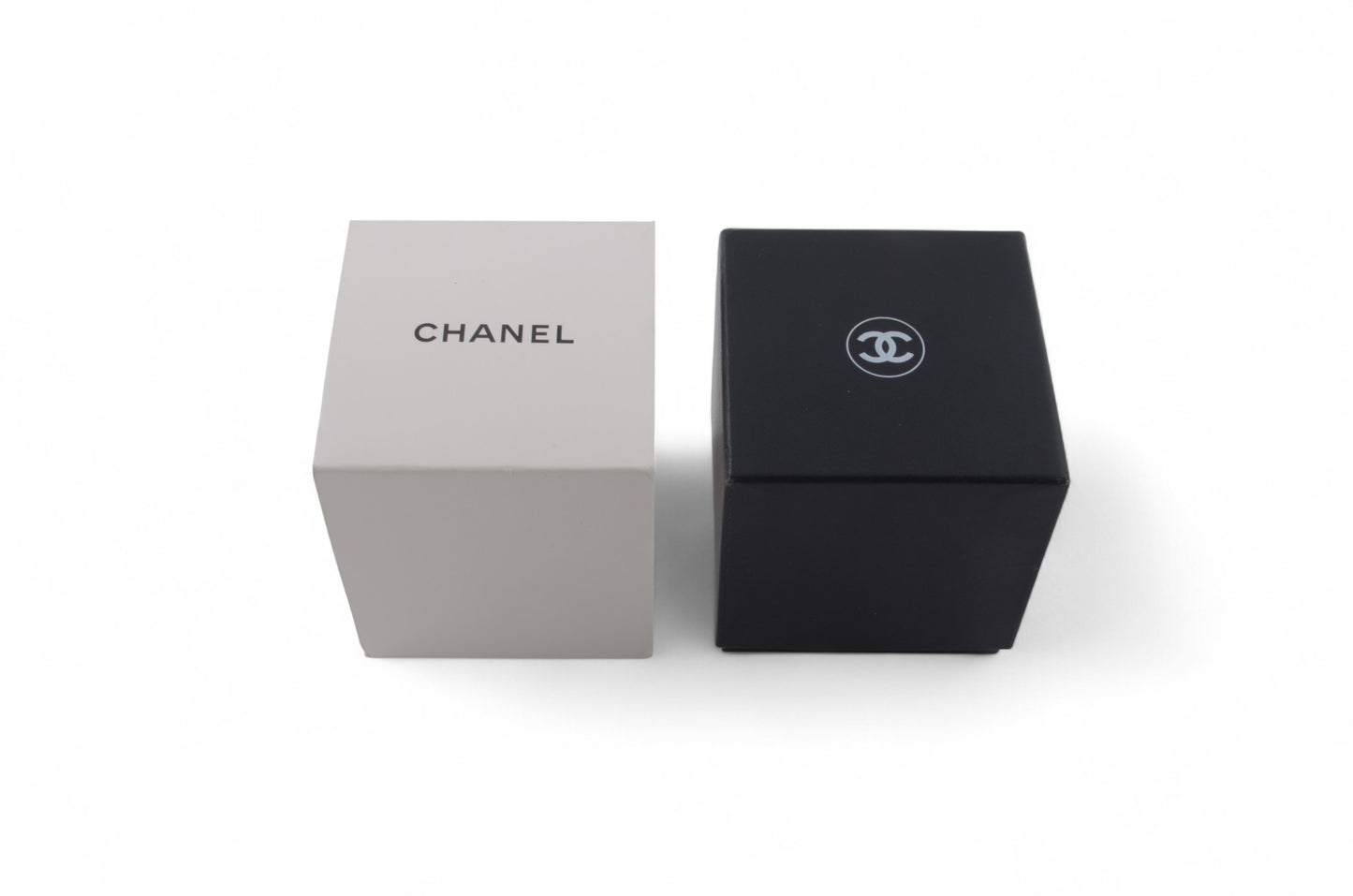 Chanel Rare Snow Globe Dome Novelty Object Figurine Interior Paper Weight Limited Edition Christmas Collectible Item