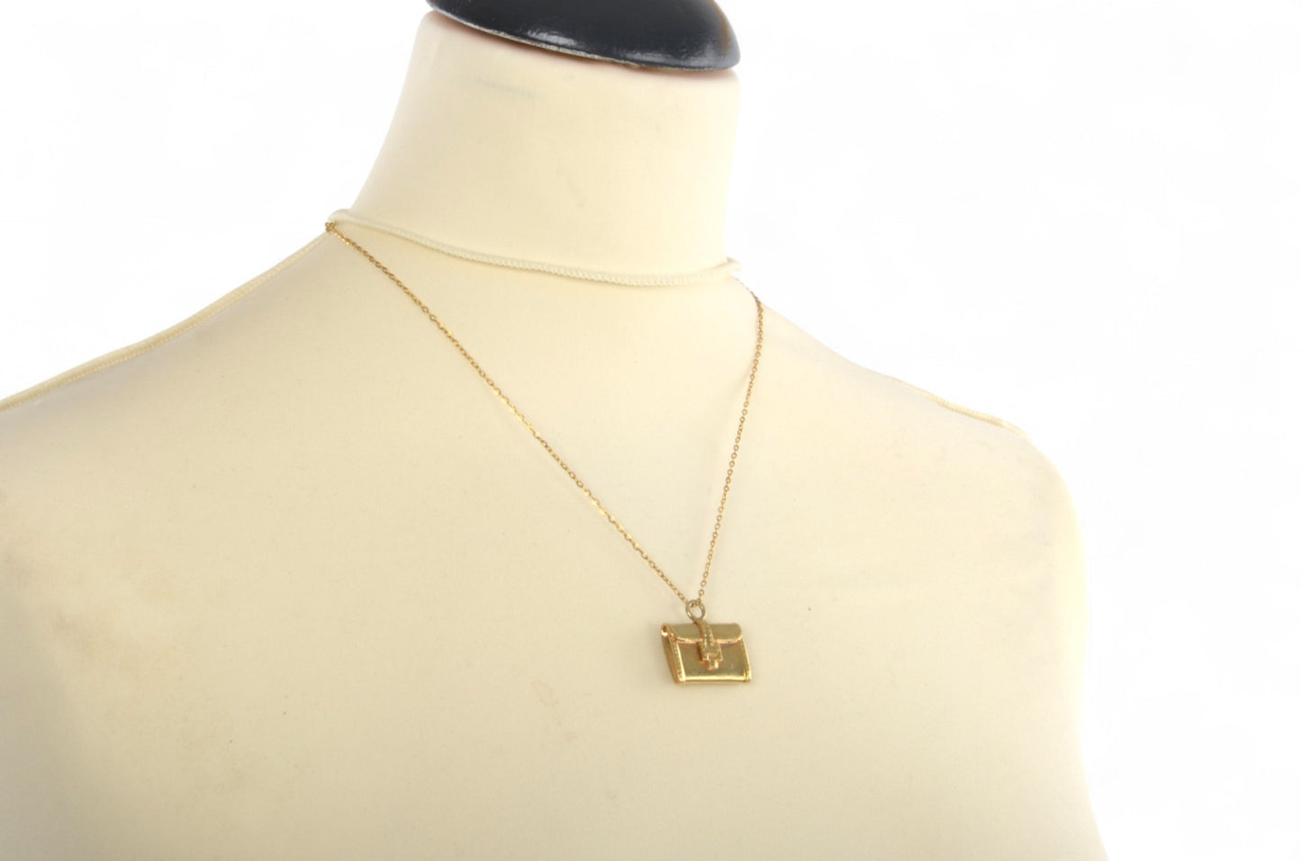 Hermès Vintage Jige Pendant Necklace Gold Plated Statement Designer Classic Jewelry