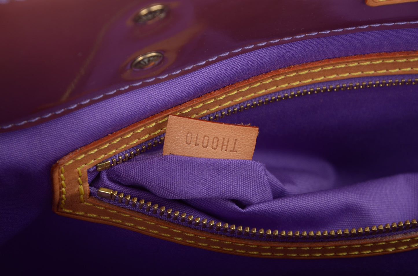 Louis Vuitton Vernis Reade GM Handbag Shoulder Large Bag Tote Vintage Patent Leather Monogram Violet Lilac Unique Rare Designer Classic Authentic