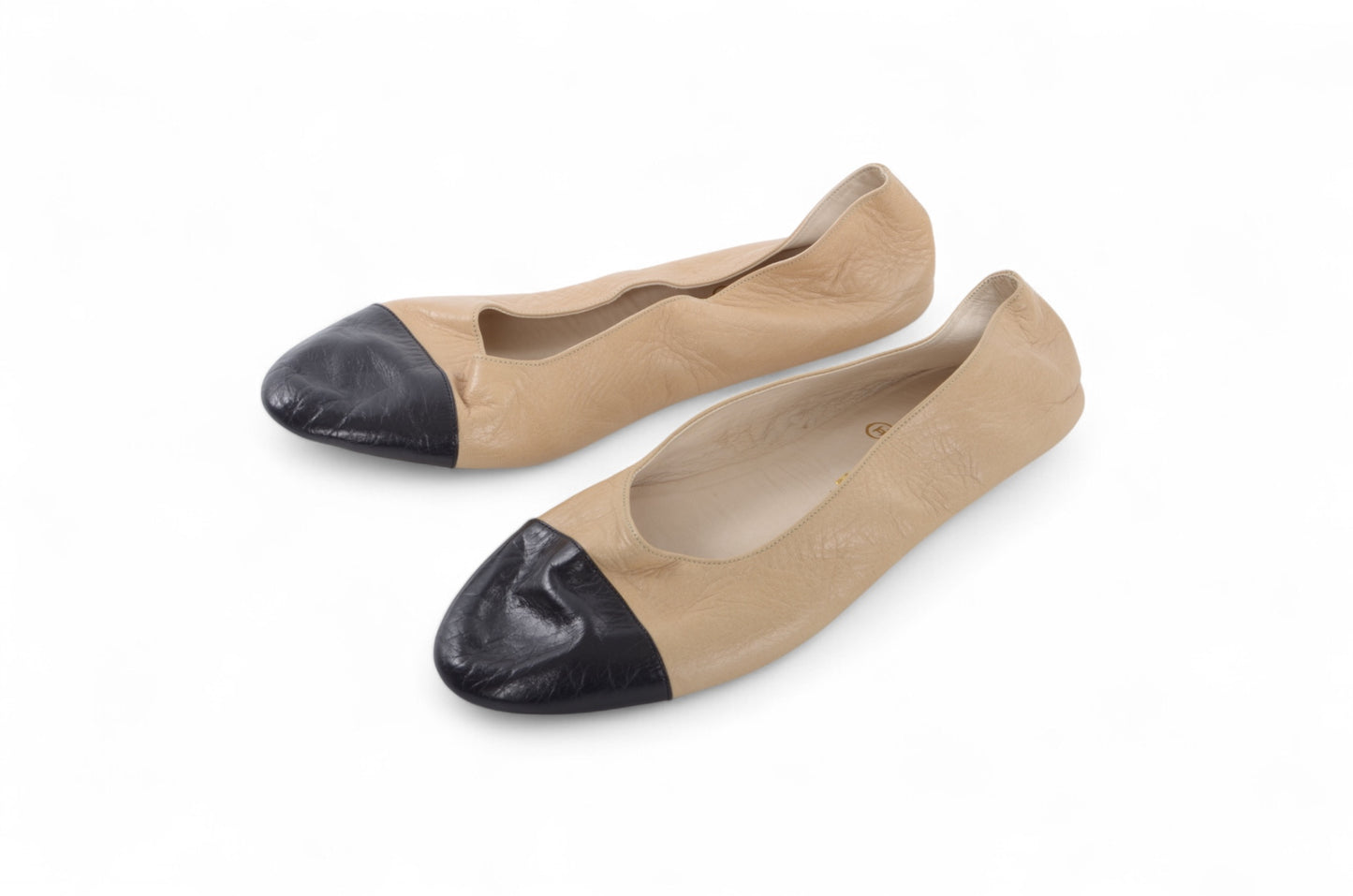 Chanel Ballet Flats Shoes Ballerina Ballet Flat Beige Black Leather Travel Foldable Size 36