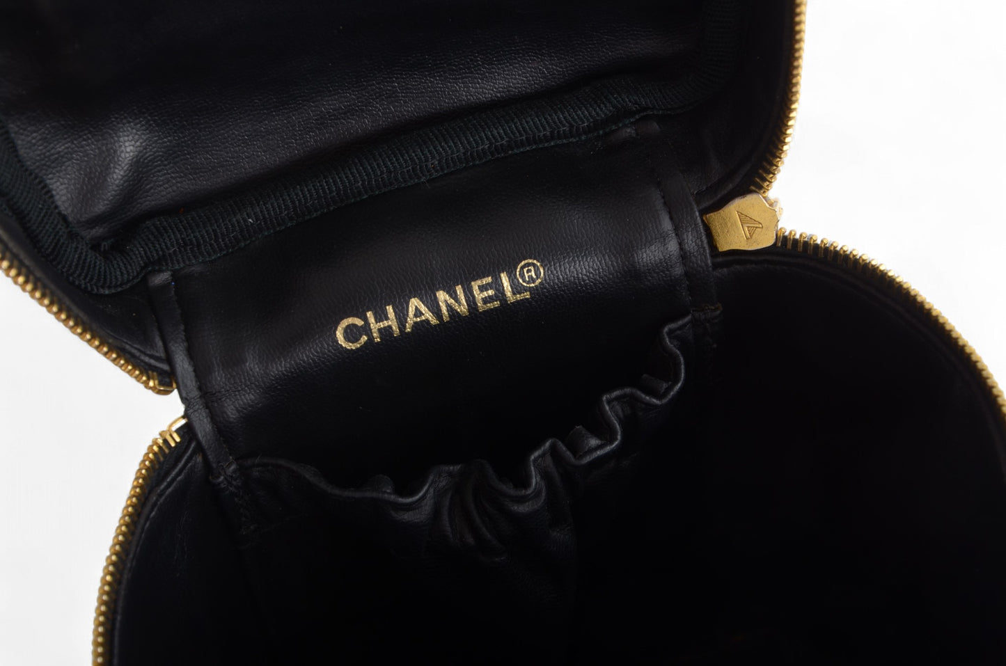 Chanel Quilted Vanity Toiletry Bag CC Logo Vintage Lambskin Leather Black Make Up Pouch