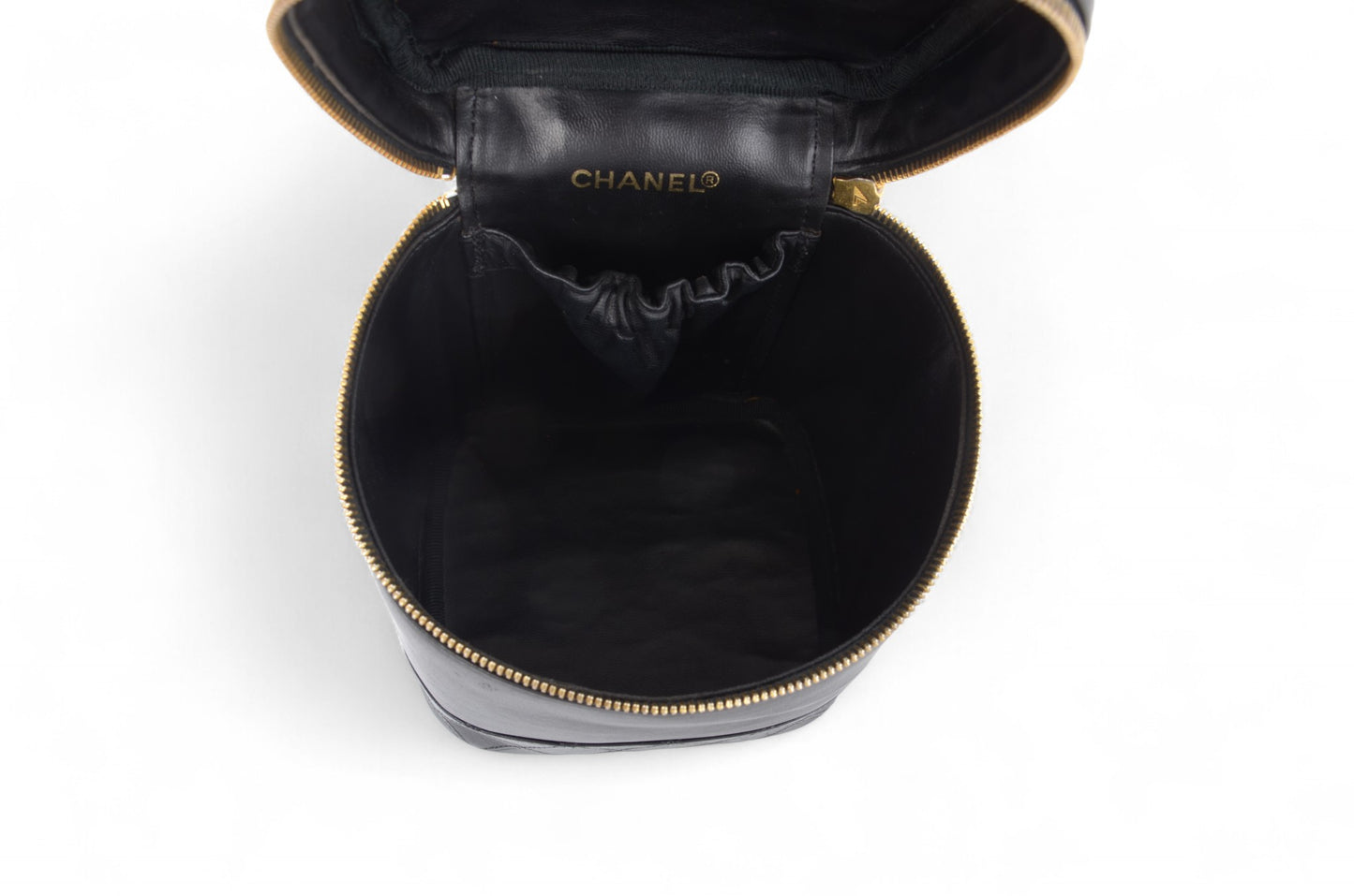 Chanel Quilted Vanity Toiletry Bag CC Logo Vintage Lambskin Leather Black Make Up Pouch