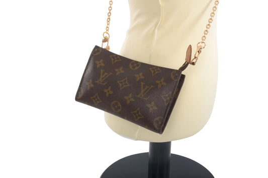 Louis Vuitton Pochette Toilette 17 Pouch Clutch Makeup Toilet Bag Monogram Vintage Crossbody Designer Classic