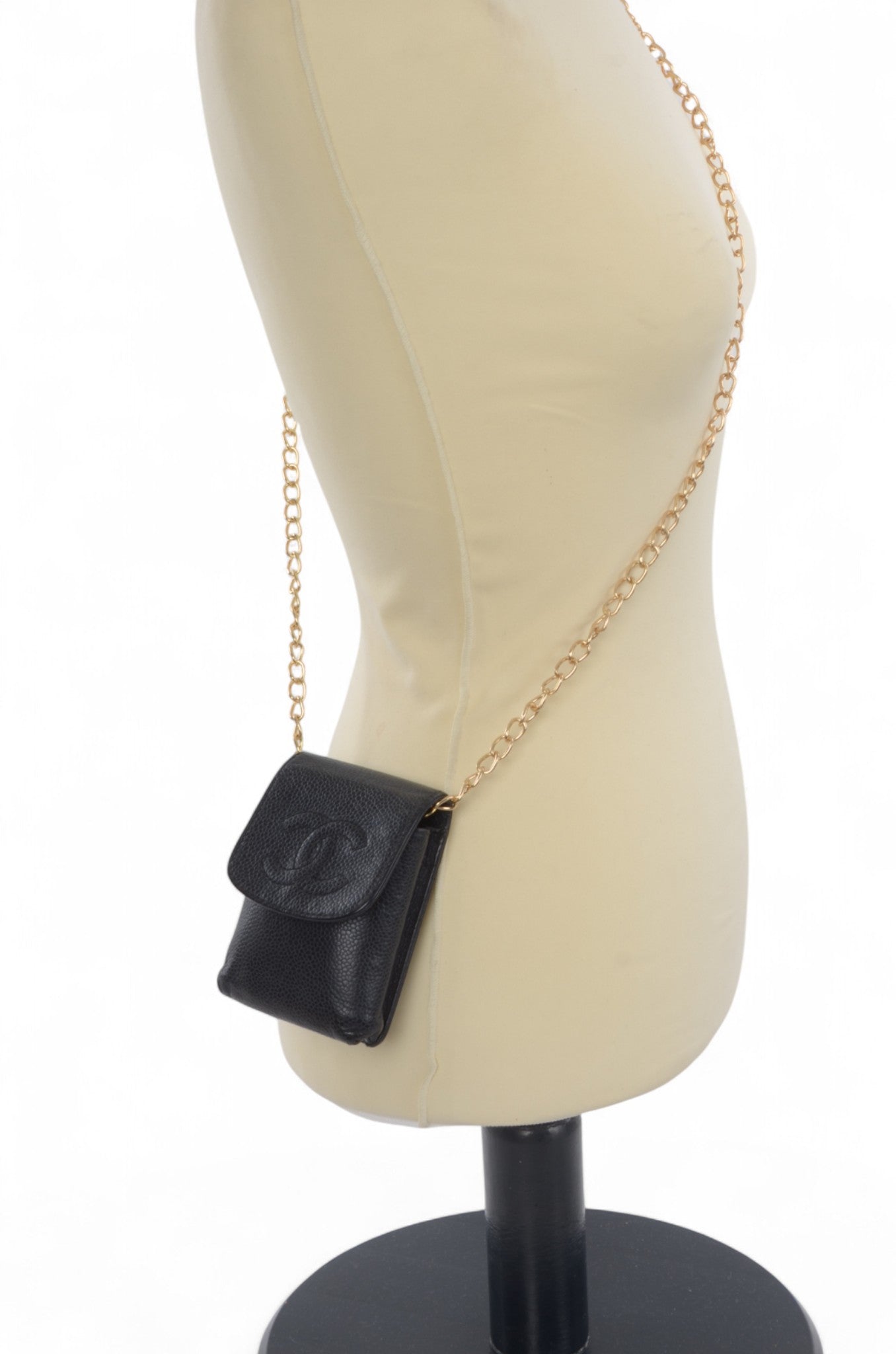 Chanel Purse Pouch Caviar Leather Black CC Logo Vintage Crossbody Mini Bag Case Timeless Classic