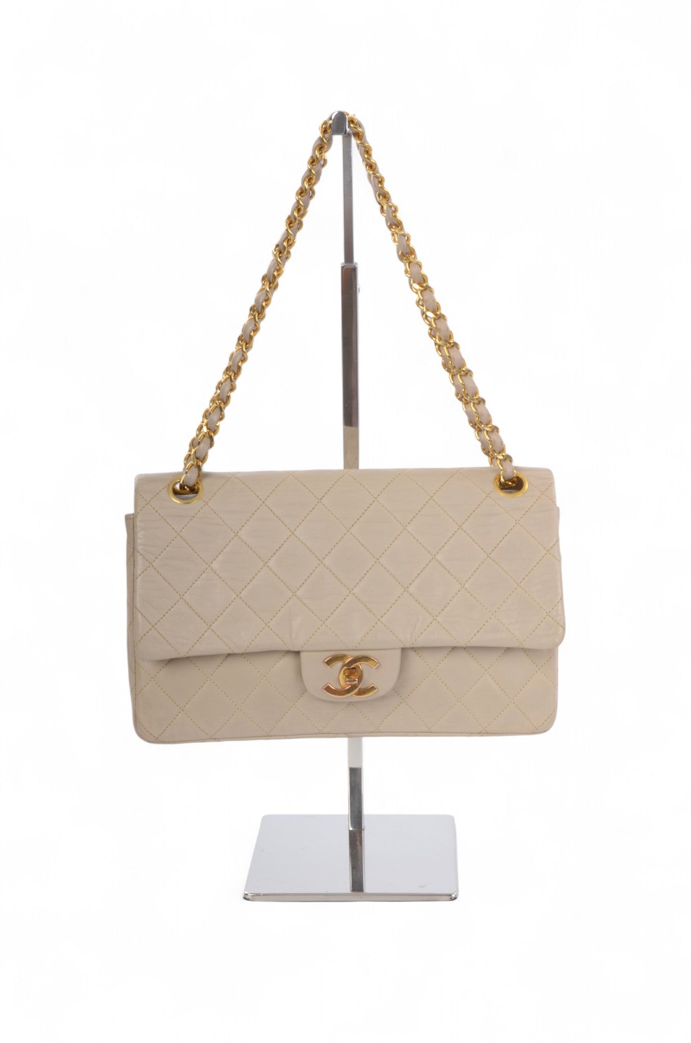 Chanel Classic Medium Double Flap Bag 25 Beige Lambskin Vintage Timeless Classic Matelasse Coco Mark Turn Lock Chain Shoulder Bag Crossbody