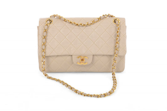 Chanel Classic Medium Double Flap Bag 25 Beige Lambskin Vintage Timeless Classic Matelasse Coco Mark Turn Lock Chain Shoulder Bag Crossbody