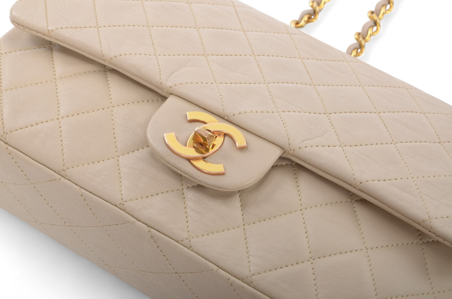 Chanel Classic Medium Double Flap Bag 25 Beige Lambskin Vintage Timeless Classic Matelasse Coco Mark Turn Lock Chain Shoulder Bag Crossbody