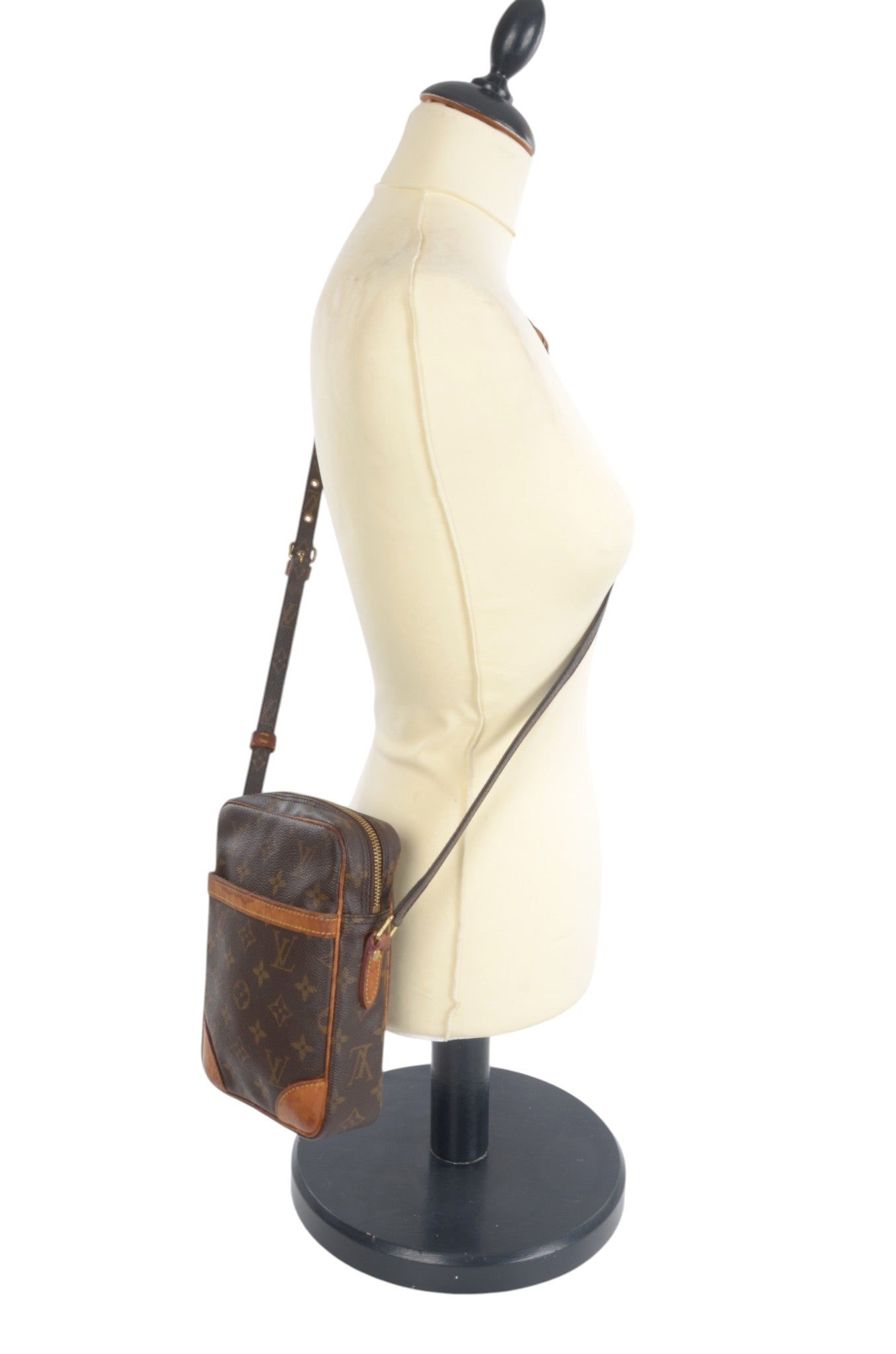 Louis Vuitton Danube Vintage Crossbody Shoulder Bag Monogram Designer Classic Authentic