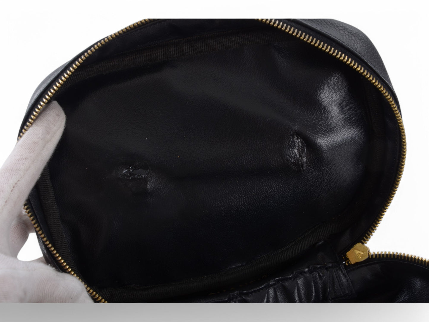 Chanel Vanity Bag CC Caviar Leather Logo Vintage Skin Black Make Up Pouch