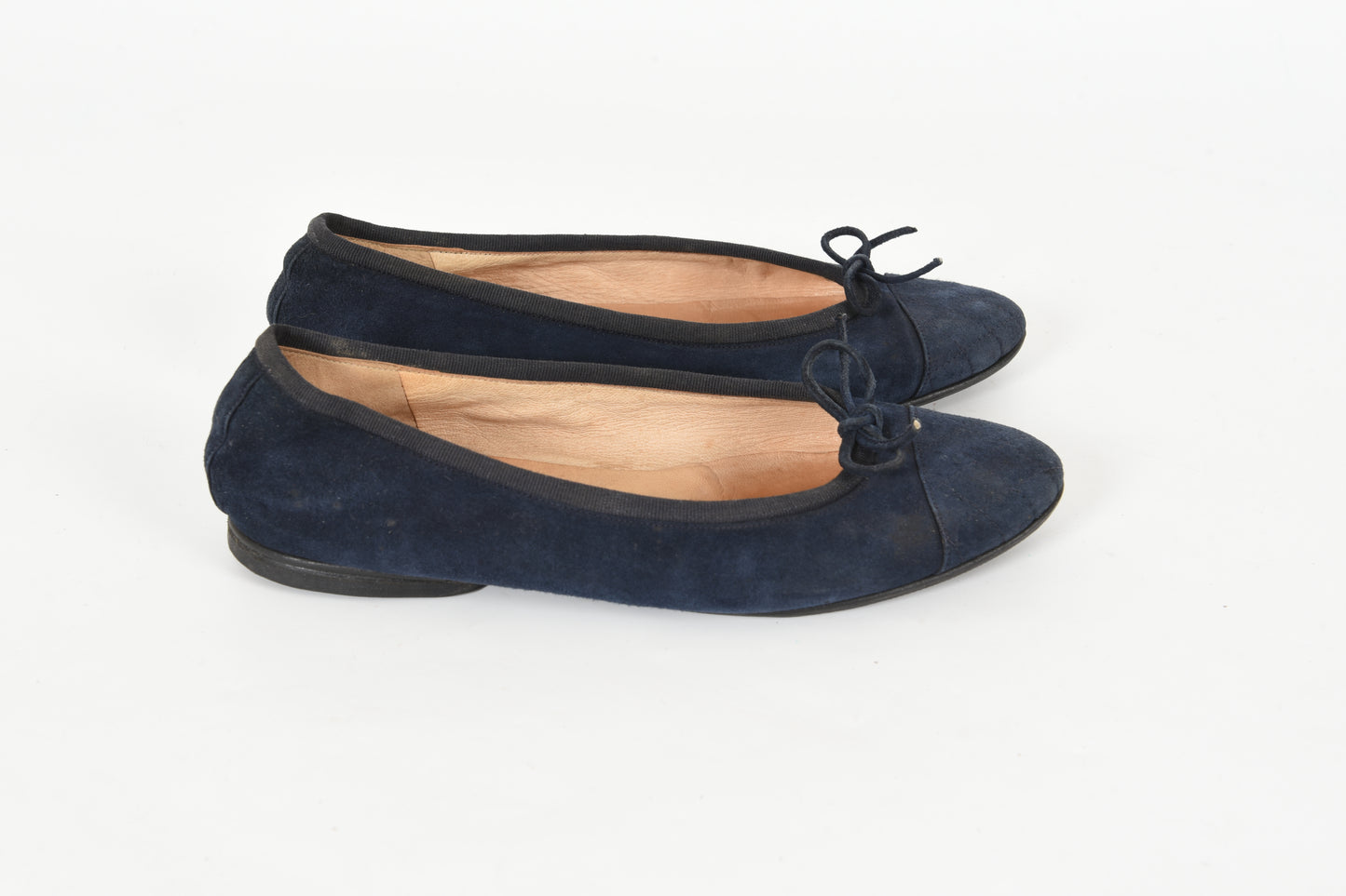 Chanel Ballet Flats Shoes Ballerina Ballet Flat Pumps Ribbon Suede Size 36
