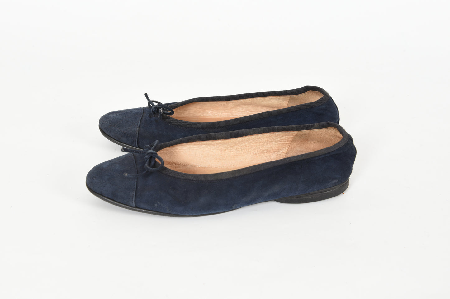 Chanel Ballet Flats Shoes Ballerina Ballet Flat Pumps Ribbon Suede Size 36