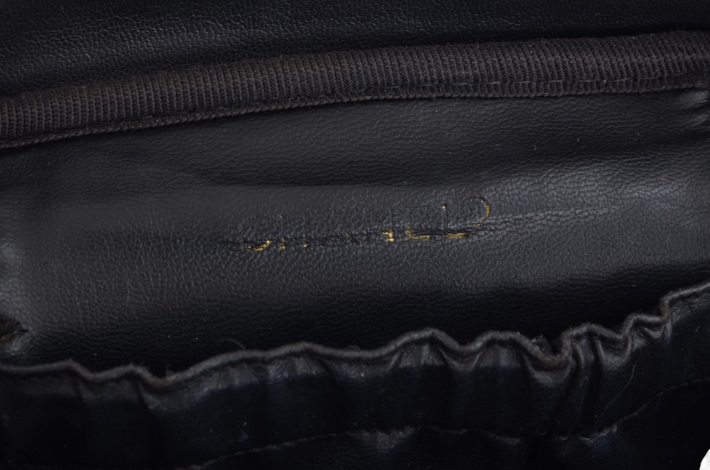 Chanel Vanity Bag CC Caviar Leather Logo Vintage Skin Black Make Up Pouch