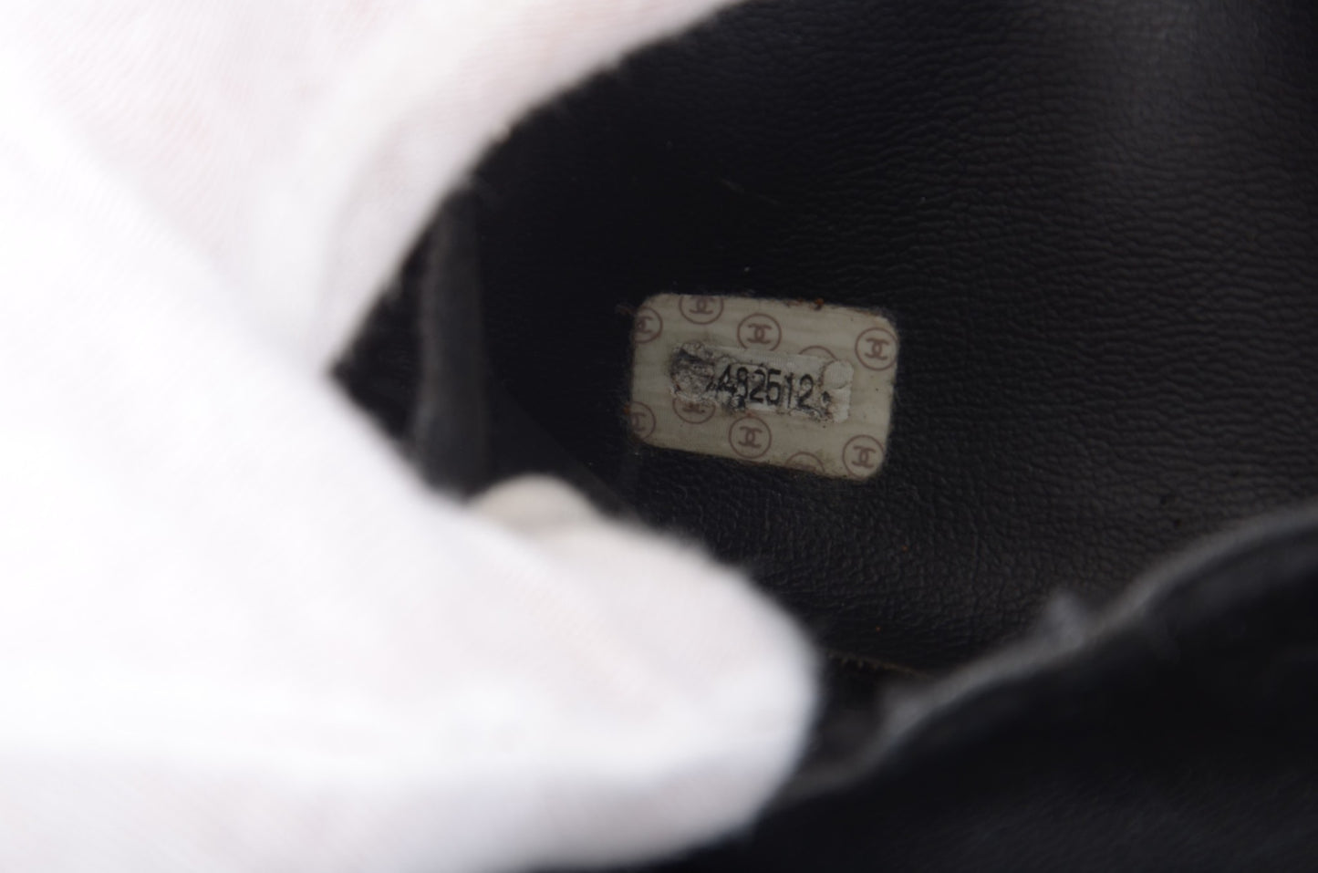 Chanel Vanity Bag CC Caviar Leather Logo Vintage Skin Black Make Up Pouch