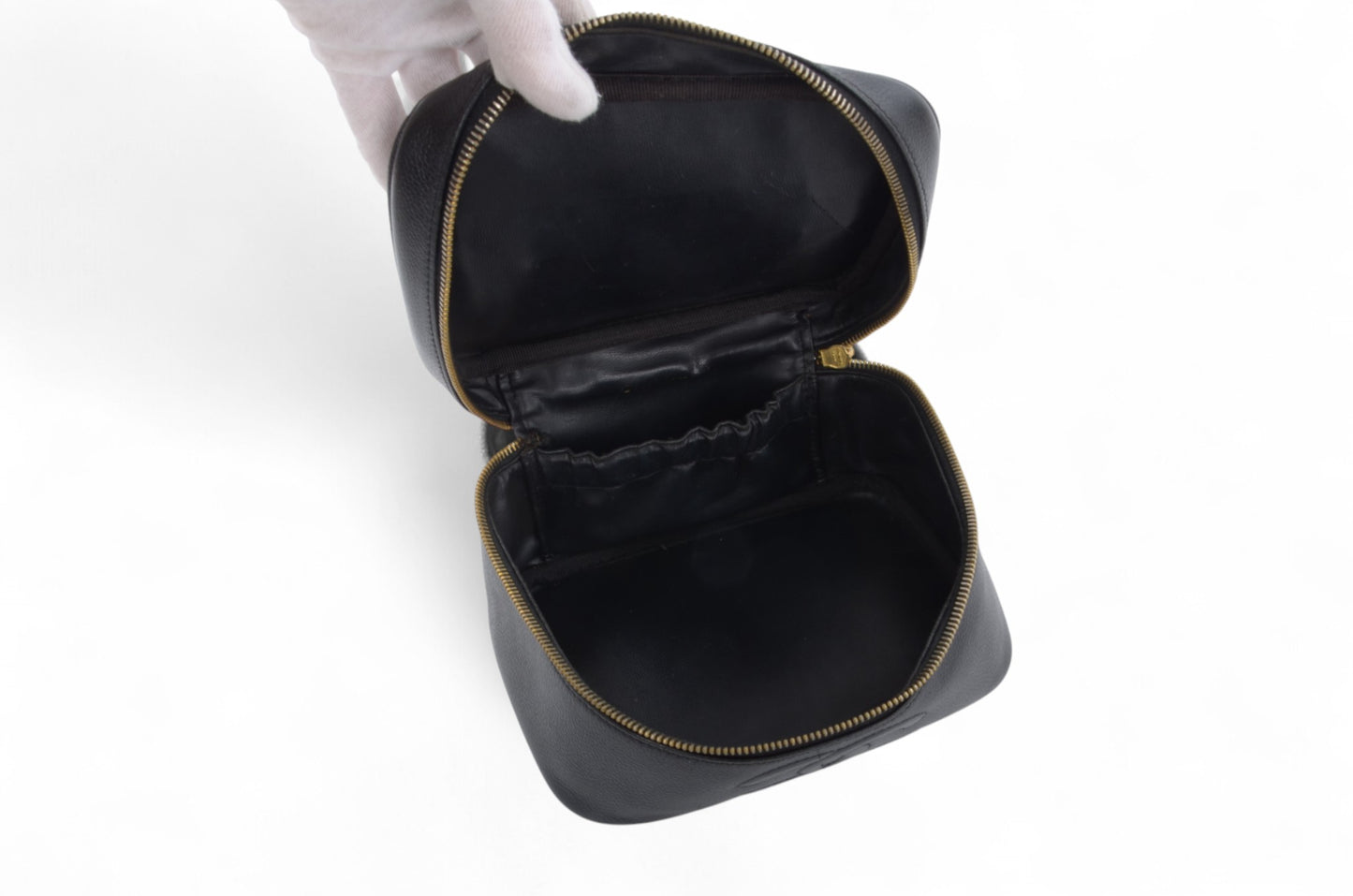 Chanel Vanity Bag CC Caviar Leather Logo Vintage Skin Black Make Up Pouch