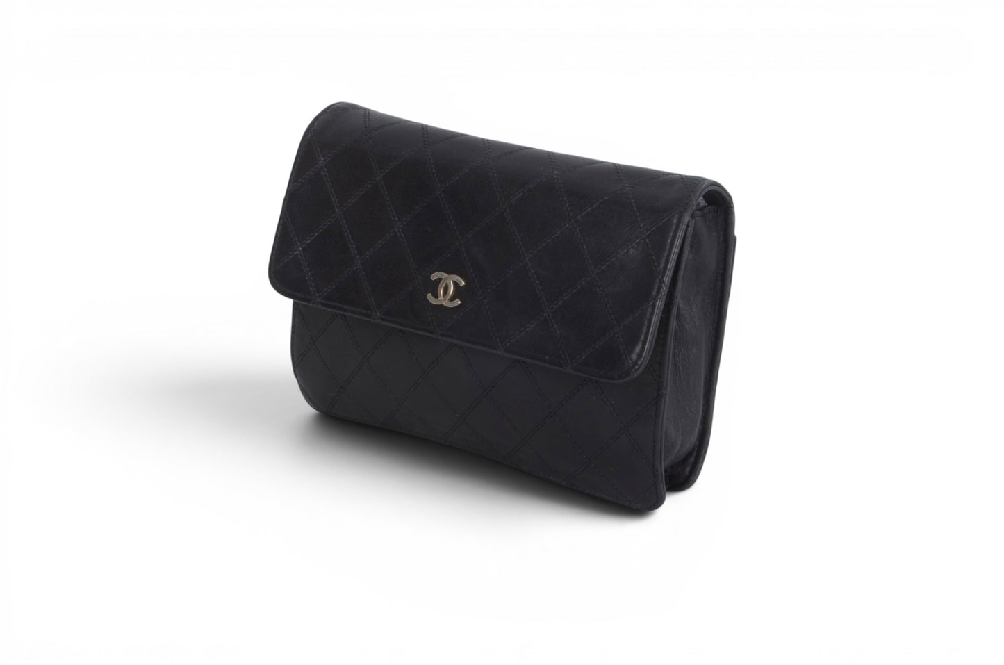 Chanel Clutch Quilted Lambskin Leather Flap Bag Matelasse Black CC Logo Vintage Designer Classic