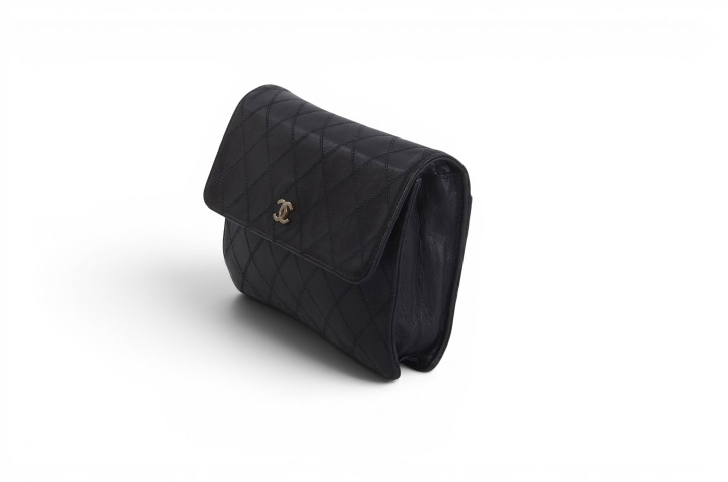 Chanel Clutch Quilted Lambskin Leather Flap Bag Matelasse Black CC Logo Vintage Designer Classic