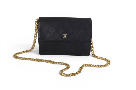 Chanel Clutch Quilted Lambskin Leather Flap Bag Matelasse Black CC Logo Vintage Designer Classic