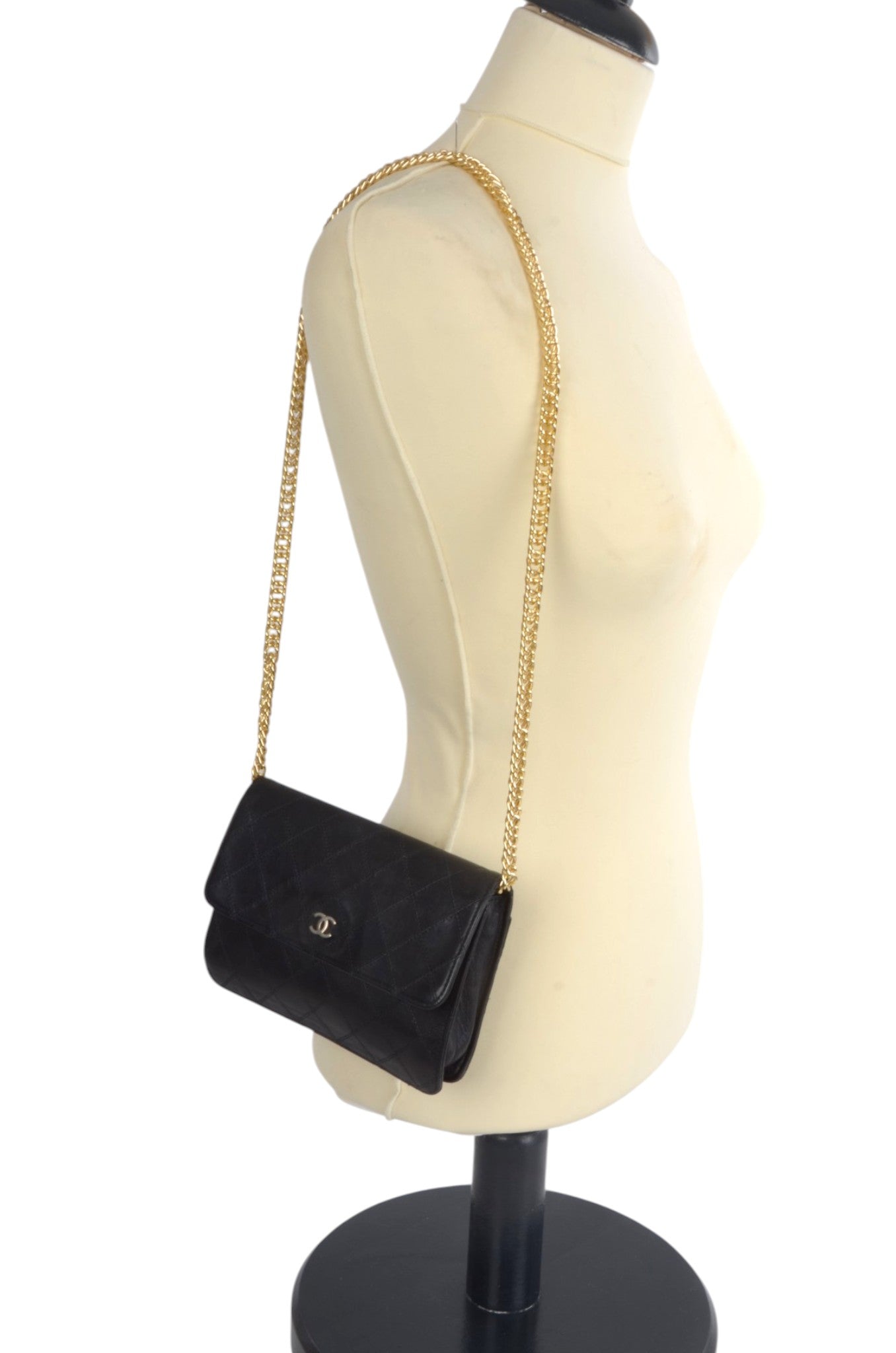 Chanel Clutch Quilted Lambskin Leather Flap Bag Matelasse Black CC Logo Vintage Designer Classic