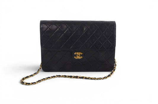 Chanel Classic Single Flap Bag Black Lambskin Matelasse CC Lock Chain Shoulder Bag Vintage Designer