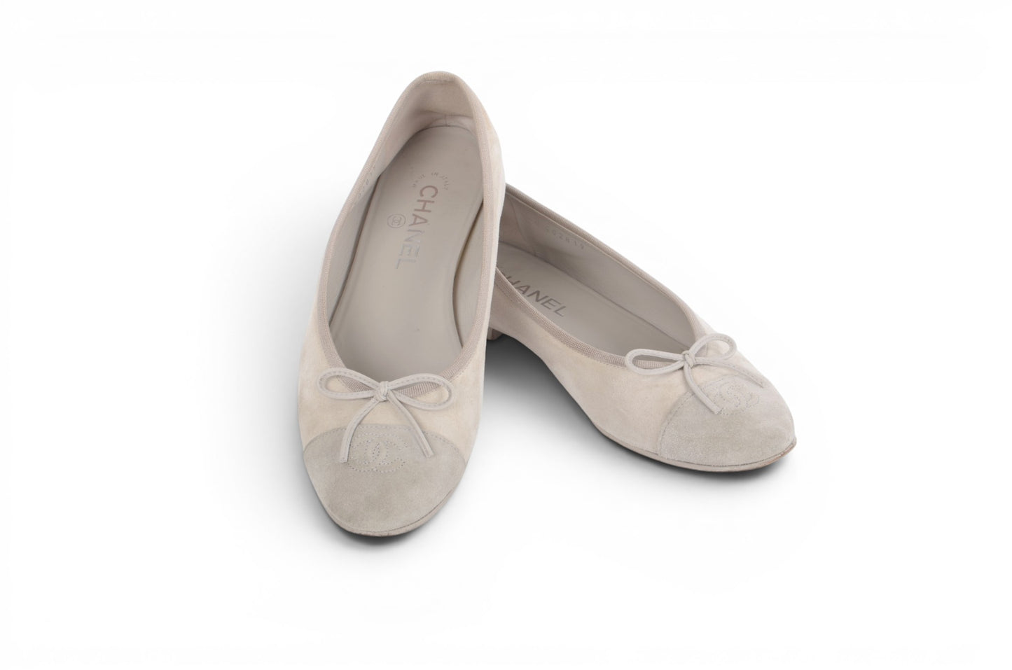 Chanel Ballet Flats Shoes Ballerina Ballet Flat Pumps Ribbon Suede Beige Vintage Size 39,5C