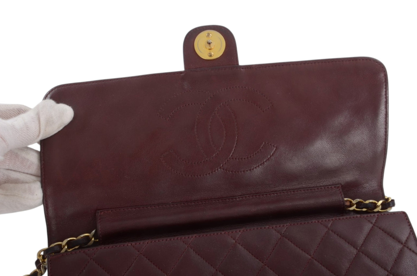 Chanel Classic Single Flap Bag Bordeaux Lambskin Matelasse CC Lock Chain Shoulder Bag Vintage Designer