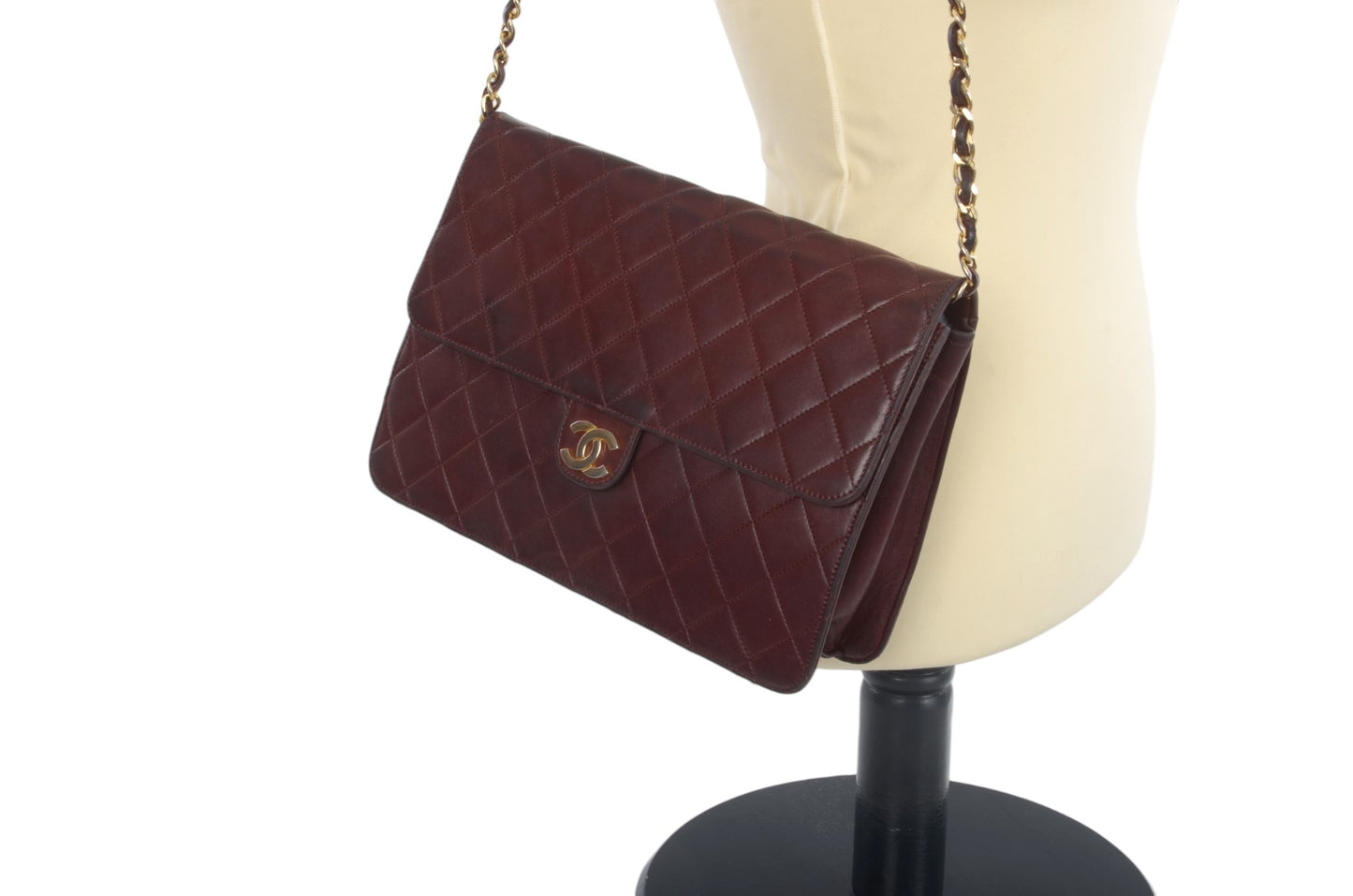 Chanel Classic Single Flap Bag Bordeaux Lambskin Matelasse CC Lock Chain Shoulder Bag Vintage Designer