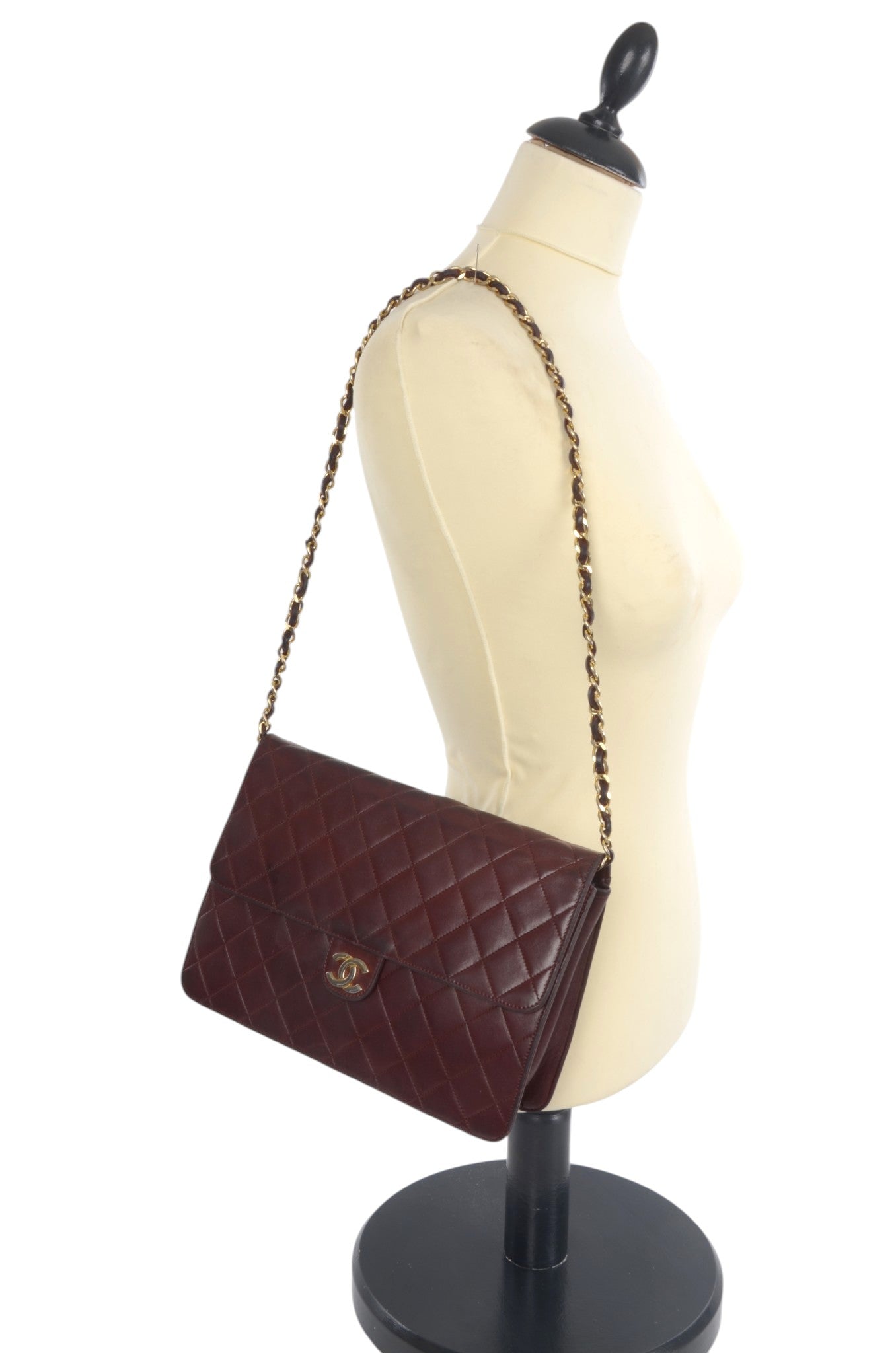 Chanel Classic Single Flap Bag Bordeaux Lambskin Matelasse CC Lock Chain Shoulder Bag Vintage Designer