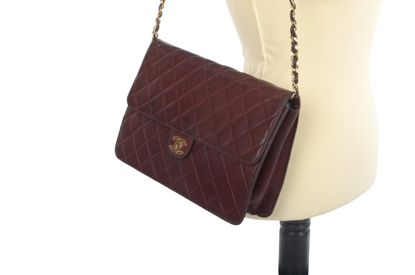 Chanel Classic Single Flap Bag Bordeaux Lambskin Matelasse CC Lock Chain Shoulder Bag Vintage Designer