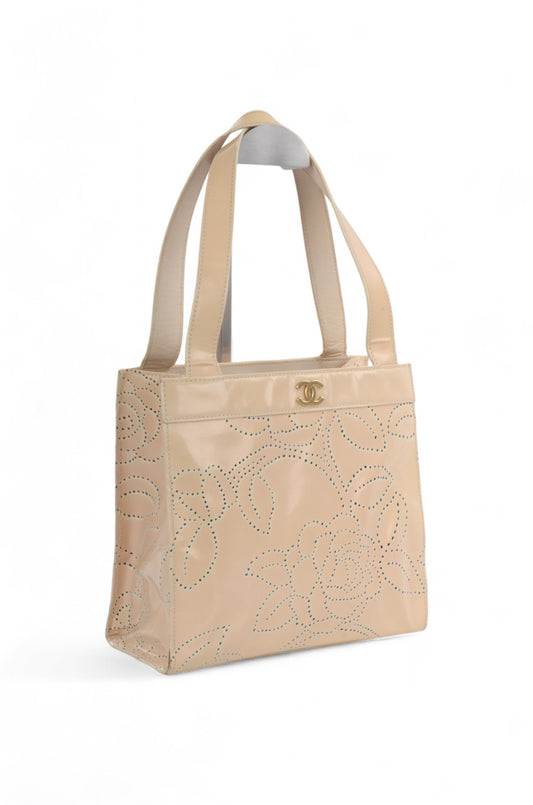 Chanel CC Vintage Camellia Perforated Tote Patent Leather Handbag Shoulder Bag Beige Flowers Designer Classic Authentic
