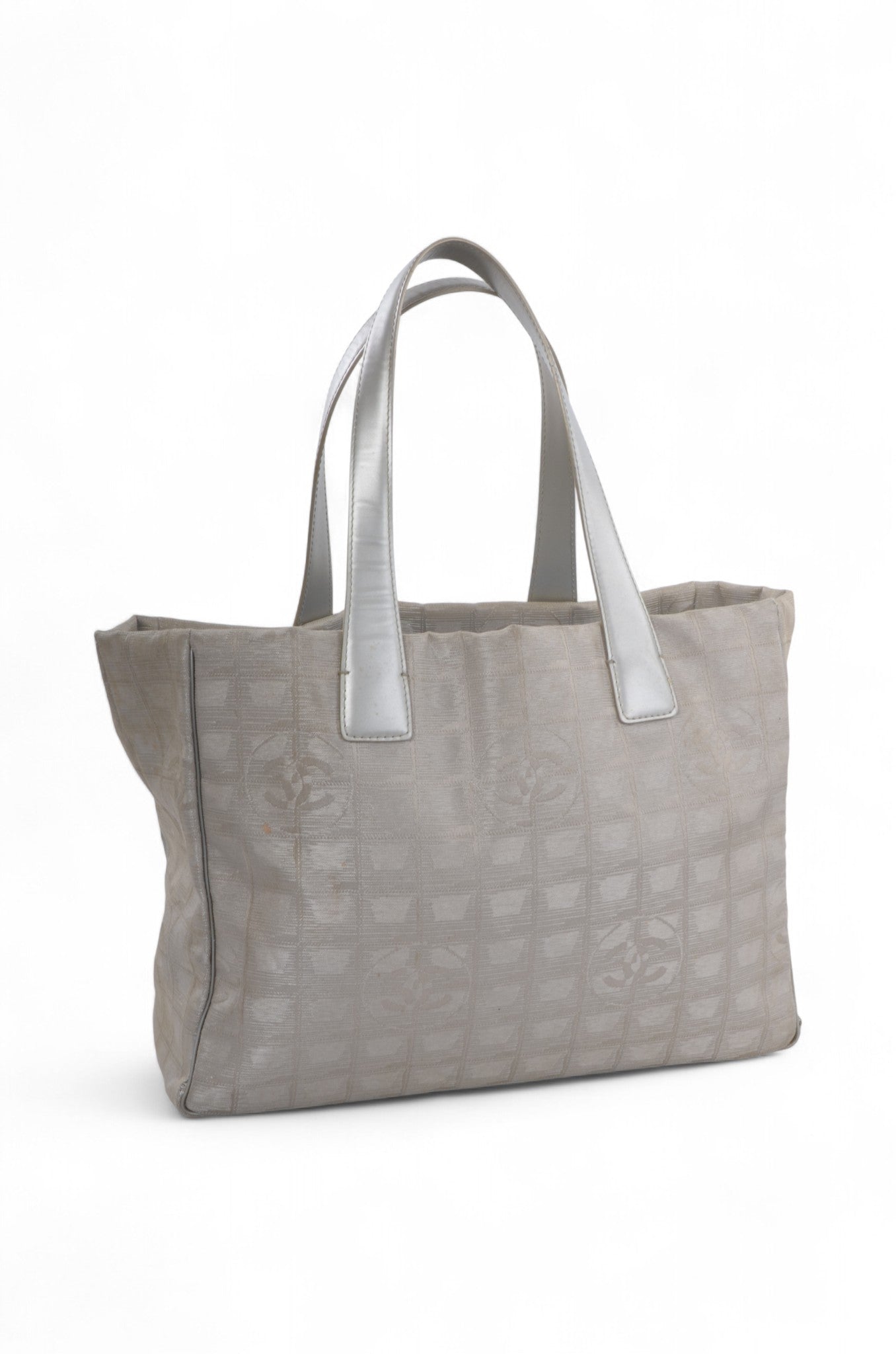 Chanel Silver Nylon CC Logo Vintage Travel Line Tote Shoulder Bag Handbag Designer Classic Authentic