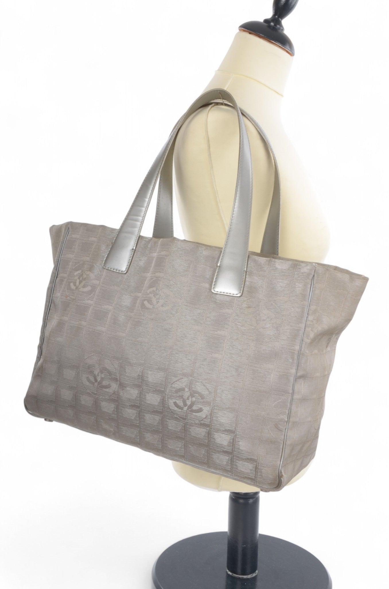 Chanel Silver Nylon CC Logo Vintage Travel Line Tote Shoulder Bag Handbag Designer Classic Authentic