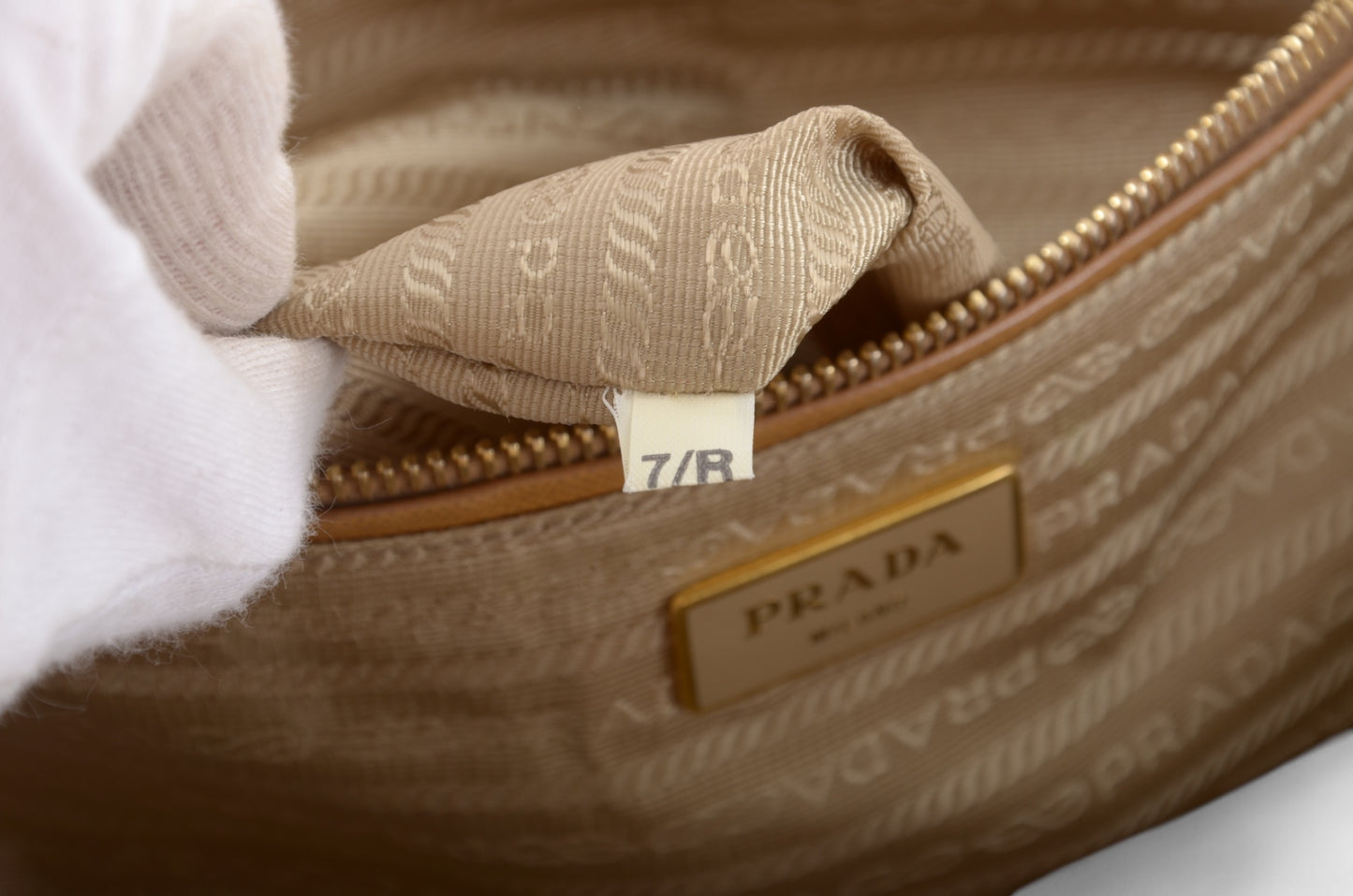 Prada Raffia Large Crochet Tote Bi-Color Handbag Beachbag Canapa Woven Summer Bag