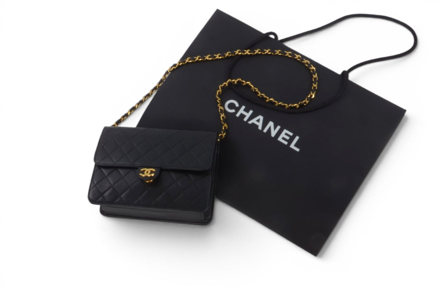 Chanel Classic Single Flap Bag Black Lambskin Matelasse CC Lock Chain Shoulder Bag Vintage Designer Classic