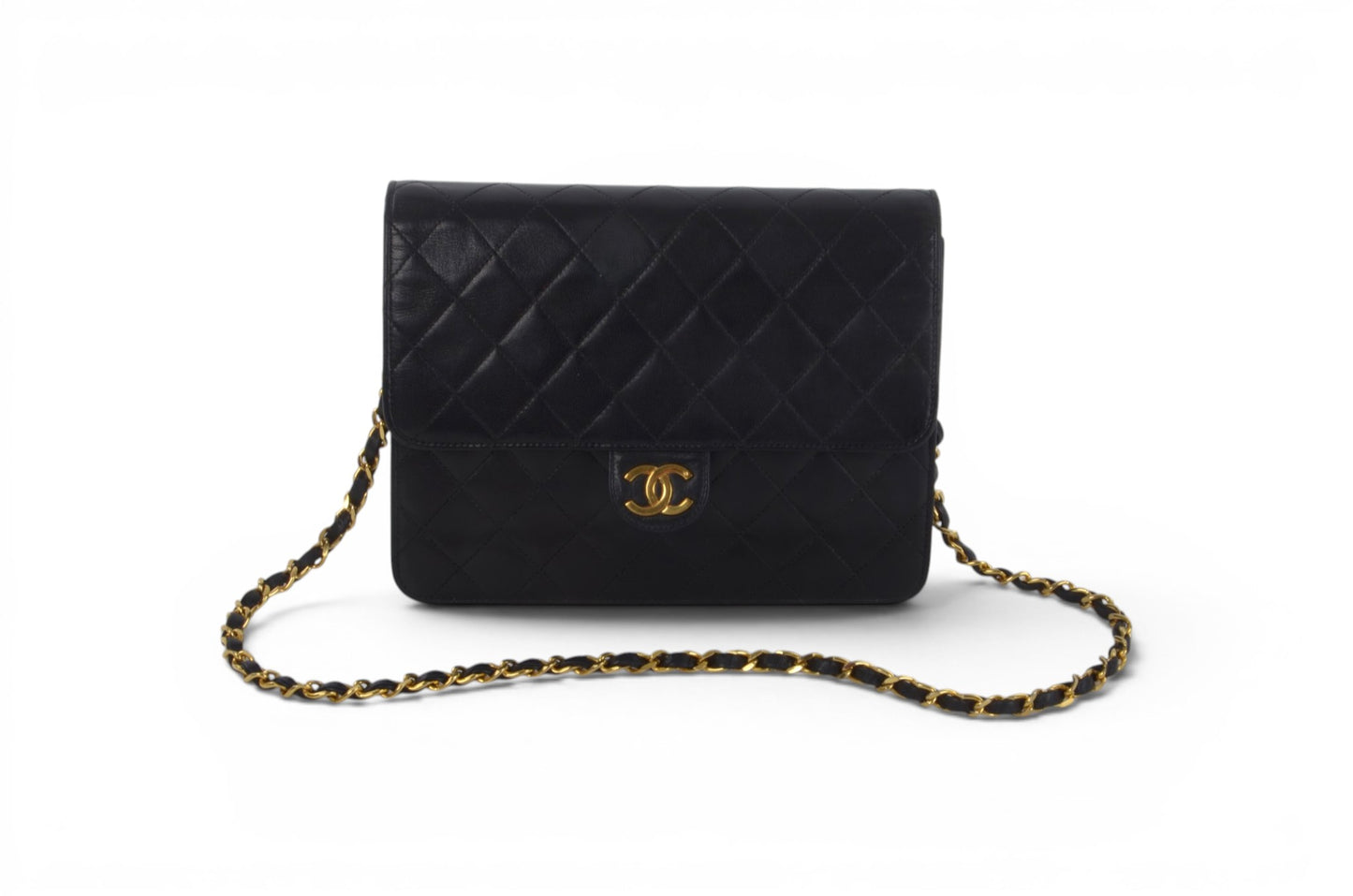 Chanel Classic Single Flap Bag Black Lambskin Matelasse CC Lock Chain Shoulder Bag Vintage Designer Classic