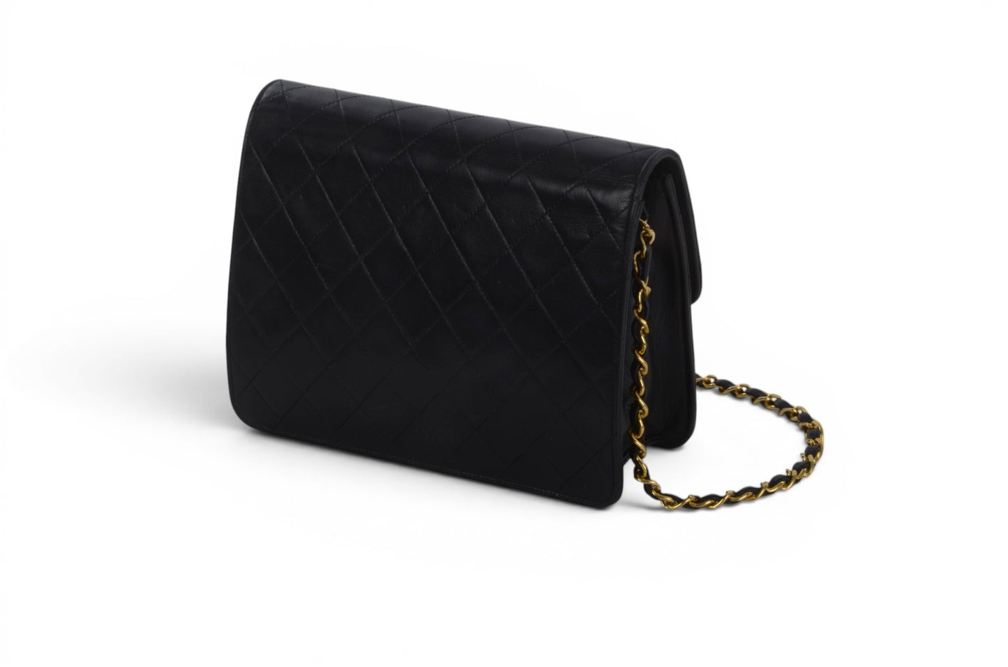 Chanel Classic Single Flap Bag Black Lambskin Matelasse CC Lock Chain Shoulder Bag Vintage Designer Classic