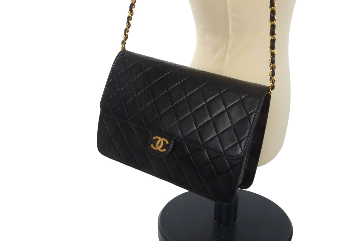 Chanel Classic Single Flap 25 Bag Black Lambskin Matelasse CC Lock Chain Shoulder Bag Vintage Designer Classic