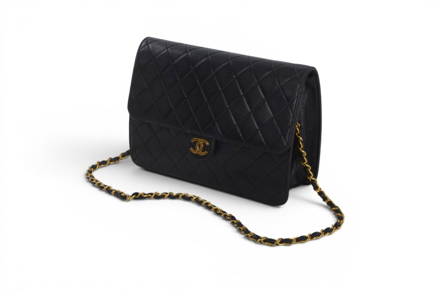 Chanel Classic Single Flap 25 Bag Black Lambskin Matelasse CC Lock Chain Shoulder Bag Vintage Designer Classic