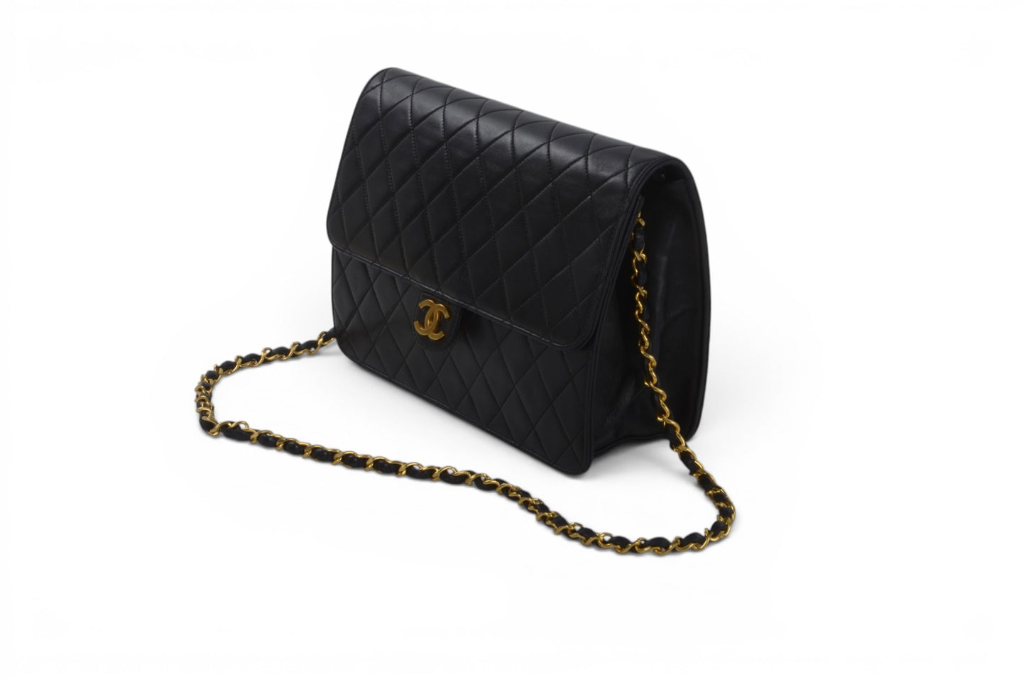 Chanel Classic Single Flap 25 Bag Black Lambskin Matelasse CC Lock Chain Shoulder Bag Vintage Designer Classic