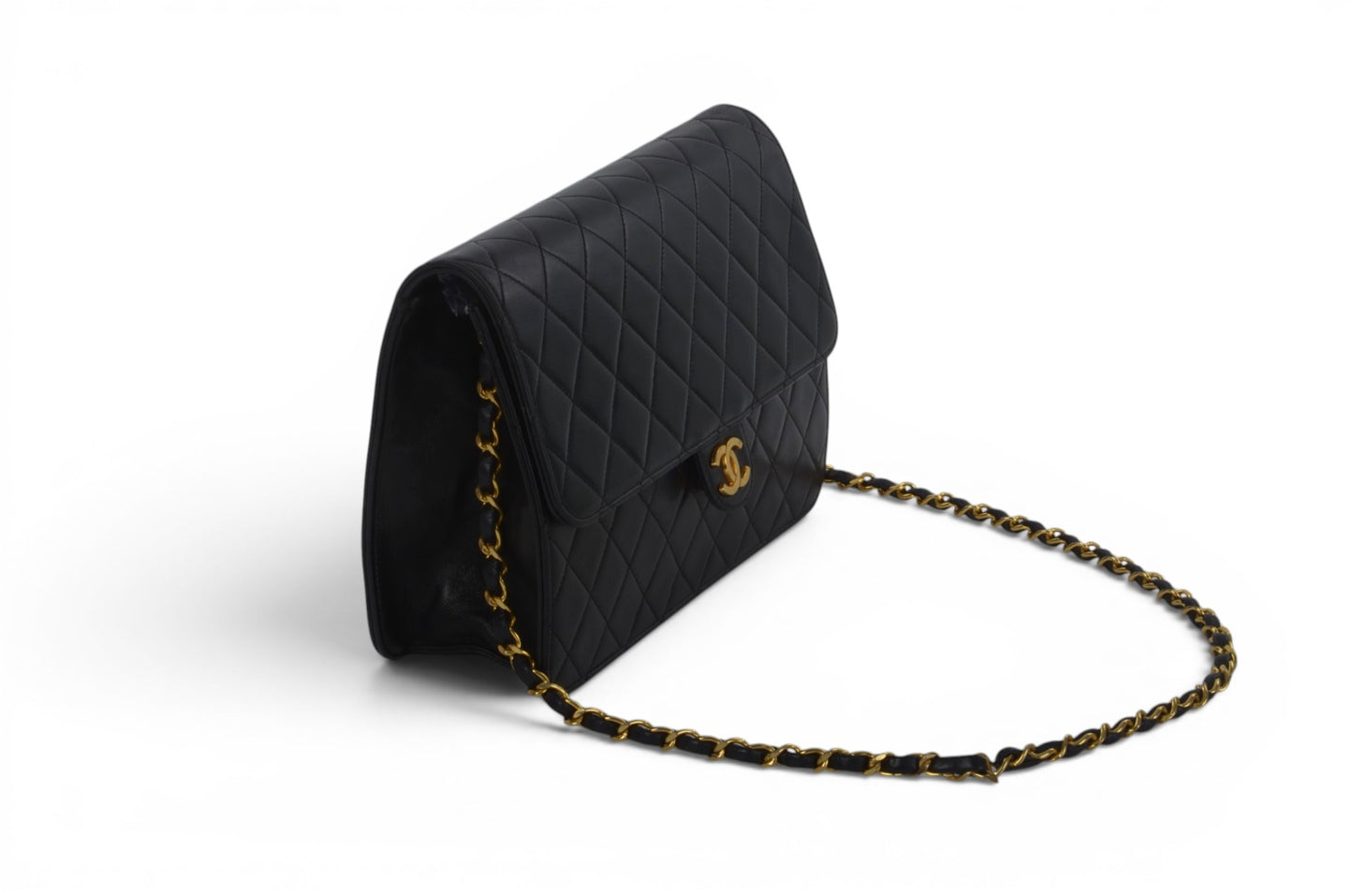 Chanel Classic Single Flap 25 Bag Black Lambskin Matelasse CC Lock Chain Shoulder Bag Vintage Designer Classic