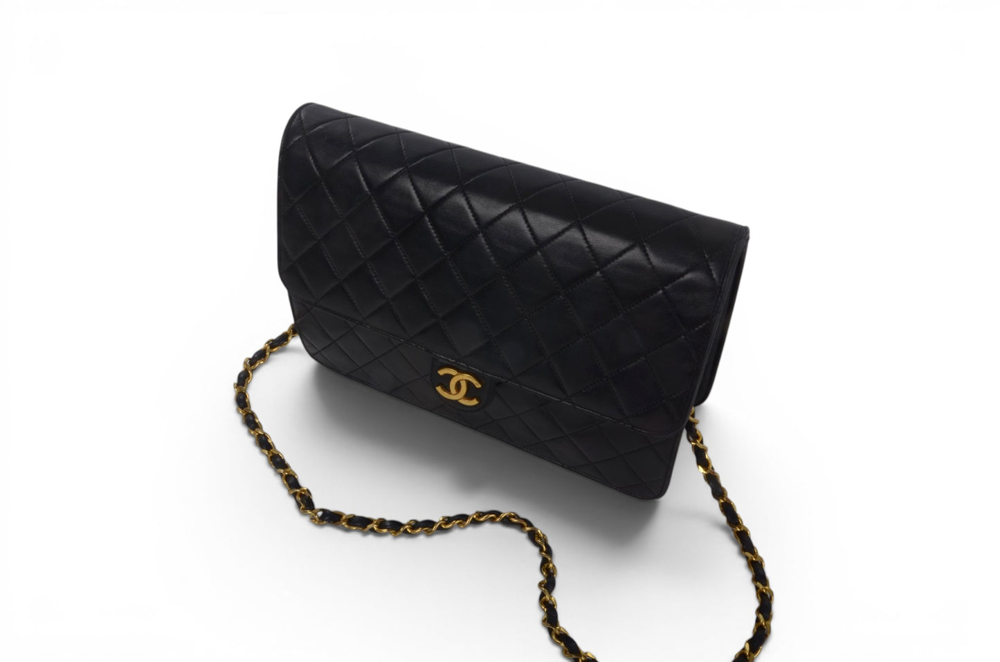 Chanel Classic Single Flap 25 Bag Black Lambskin Matelasse CC Lock Chain Shoulder Bag Vintage Designer Classic