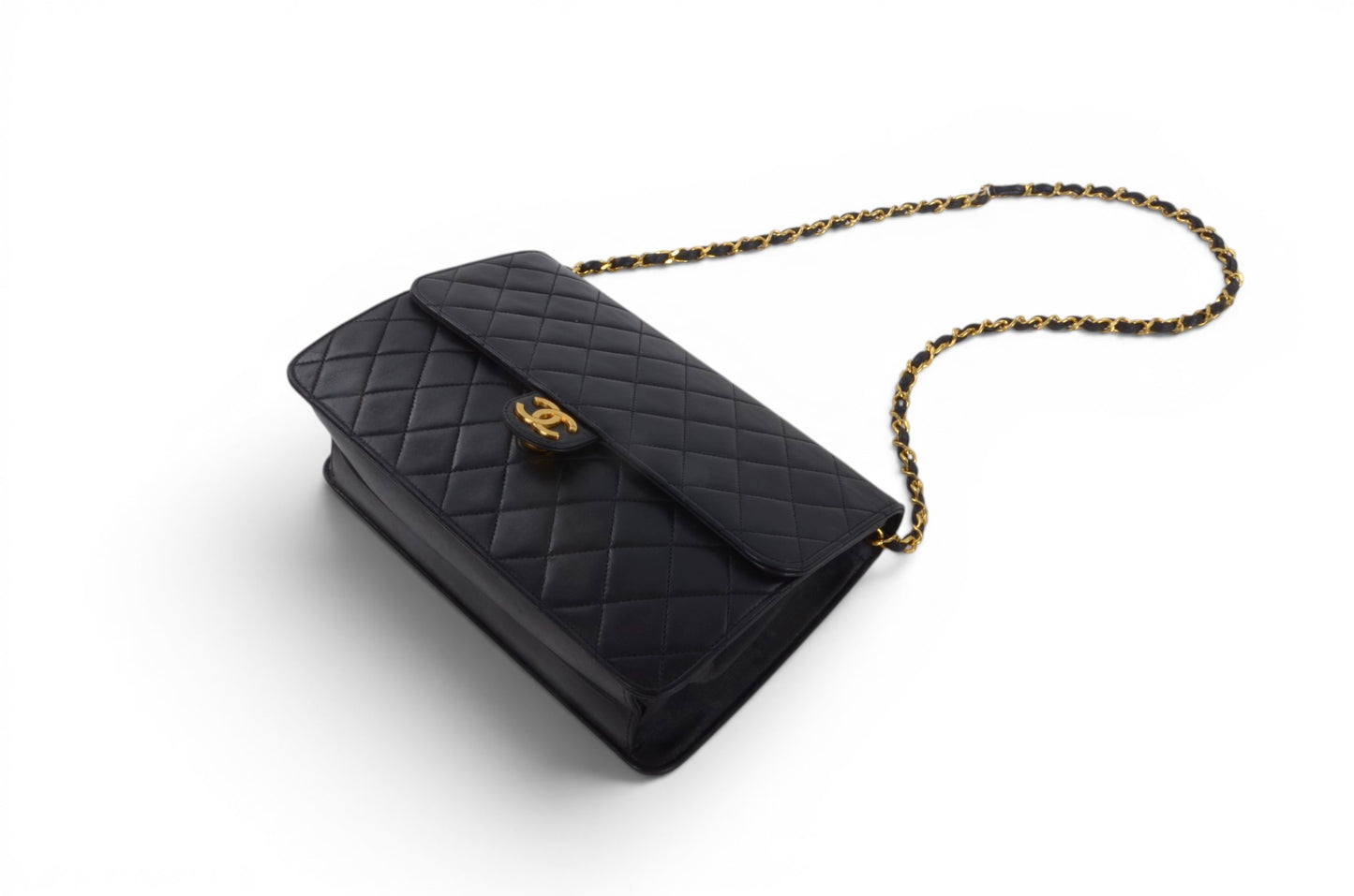 Chanel Classic Single Flap 25 Bag Black Lambskin Matelasse CC Lock Chain Shoulder Bag Vintage Designer Classic
