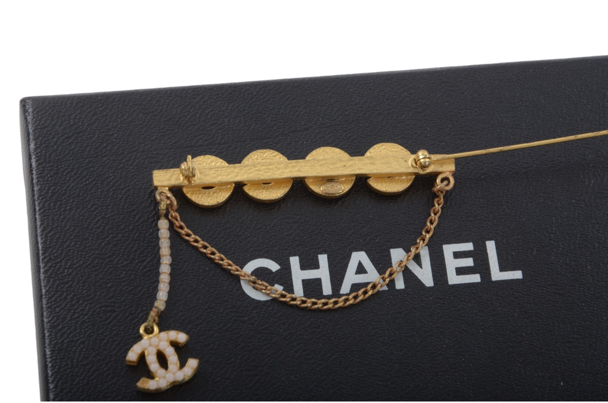 Chanel Vintage Pearl Pin Brooch CC Metal Designer Classic Gold