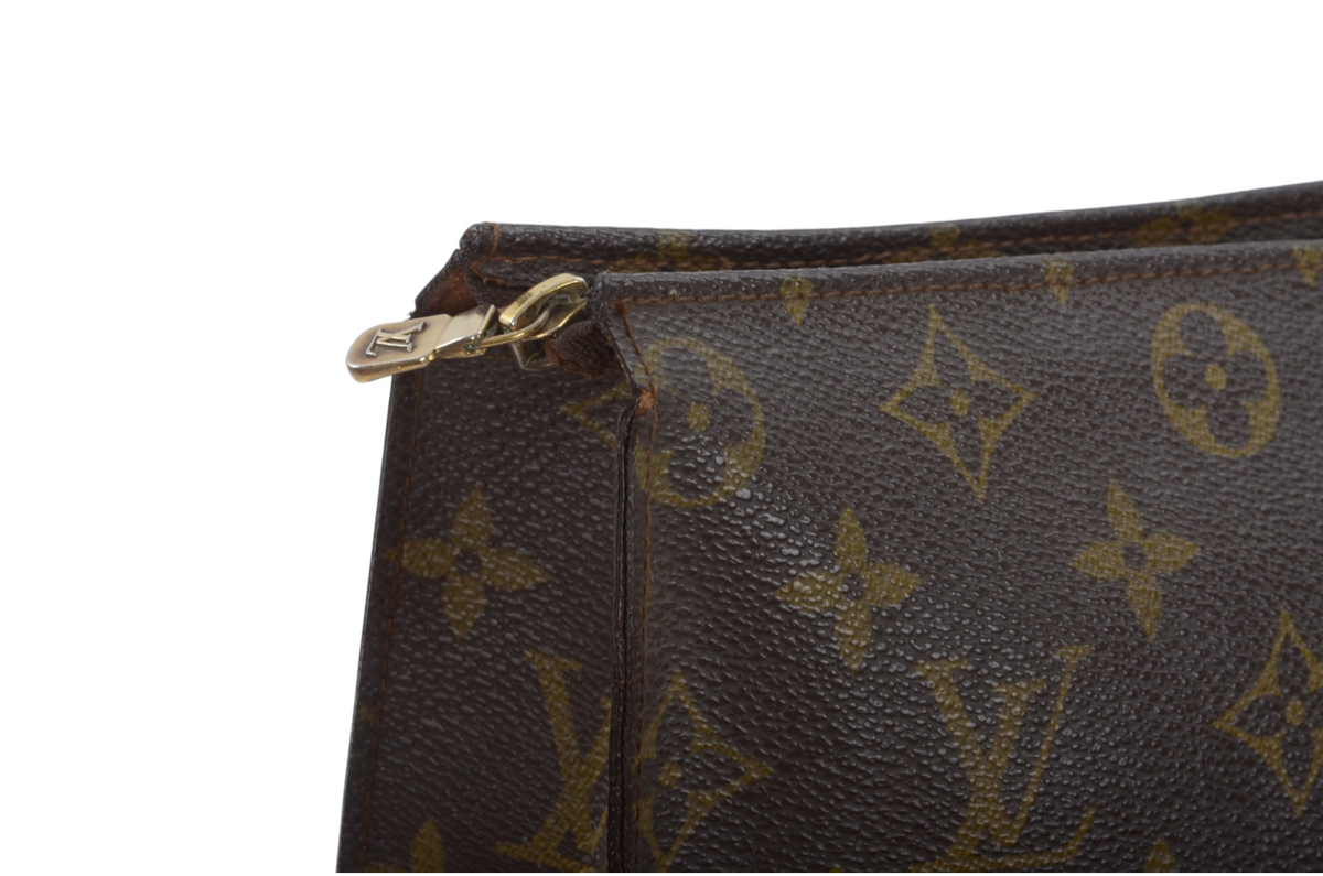Louis Vuitton Pouch Toilette 26 Pouch Clutch Makeup Toilet Bag Monogram Vintage Designer Classic