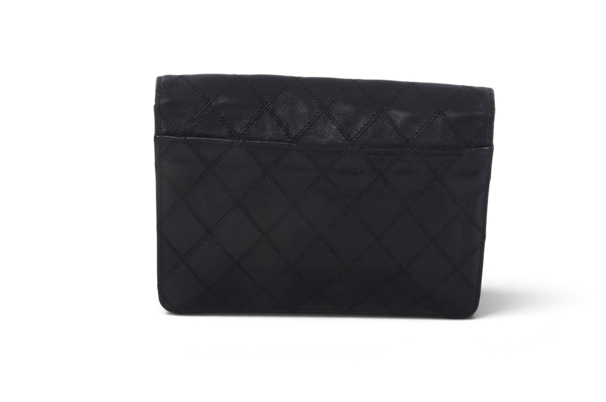 Chanel Clutch Quilted Lambskin Leather Bag Matelasse CC Logo Gold Flap Vintage Designer Classic