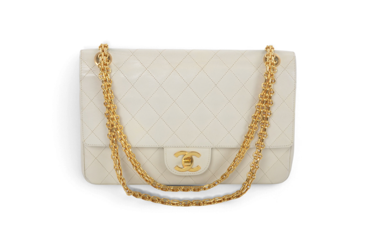 Chanel Classic Medium Double Flap Bag 25 Matelasse White Lambskin Vintage Timeless Classic Coco Mark Turn Lock Chain Shoulder Bag Crossbody