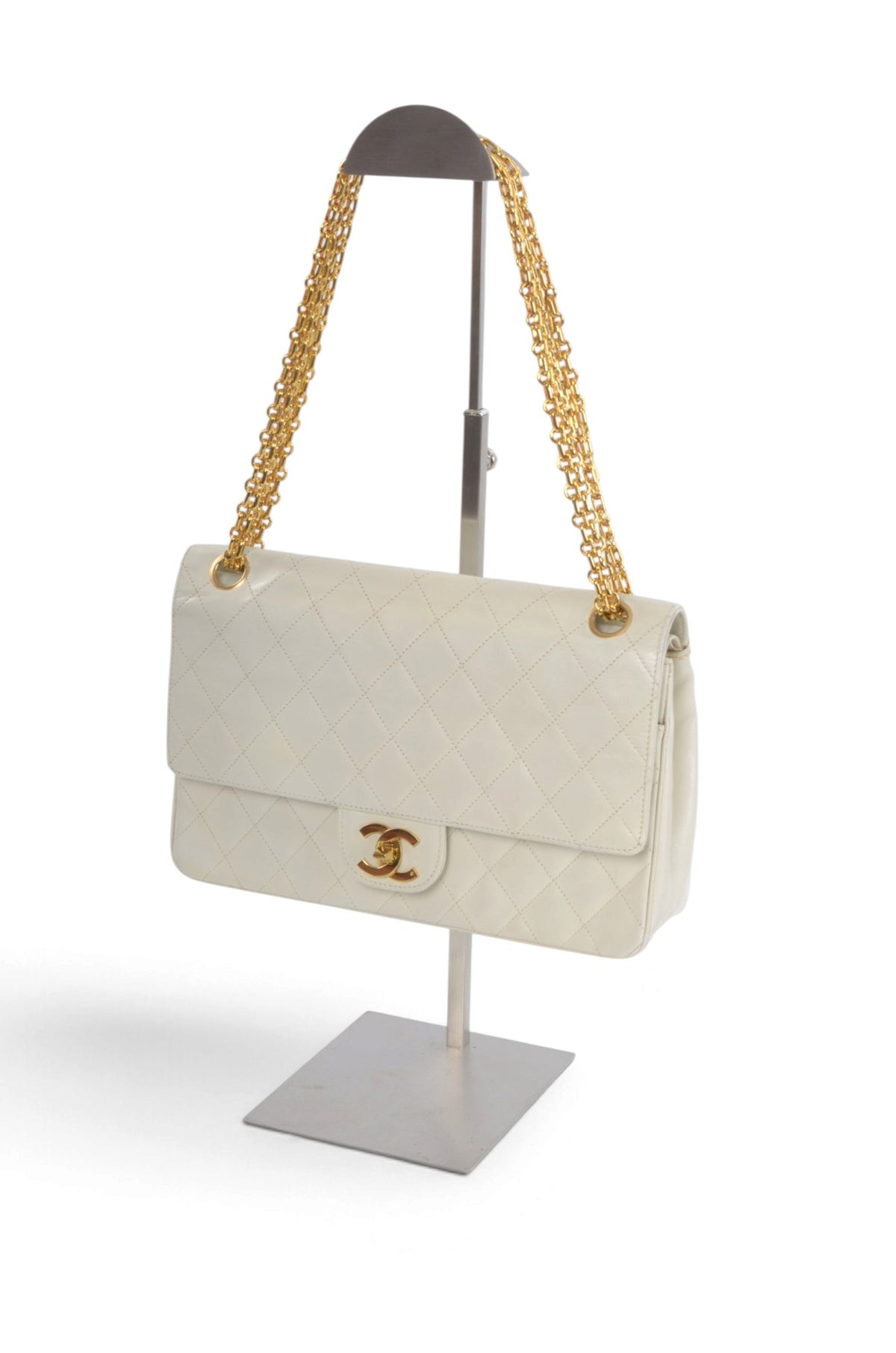 Chanel Classic Medium Double Flap Bag 25 Matelasse White Lambskin Vintage Timeless Classic Coco Mark Turn Lock Chain Shoulder Bag Crossbody