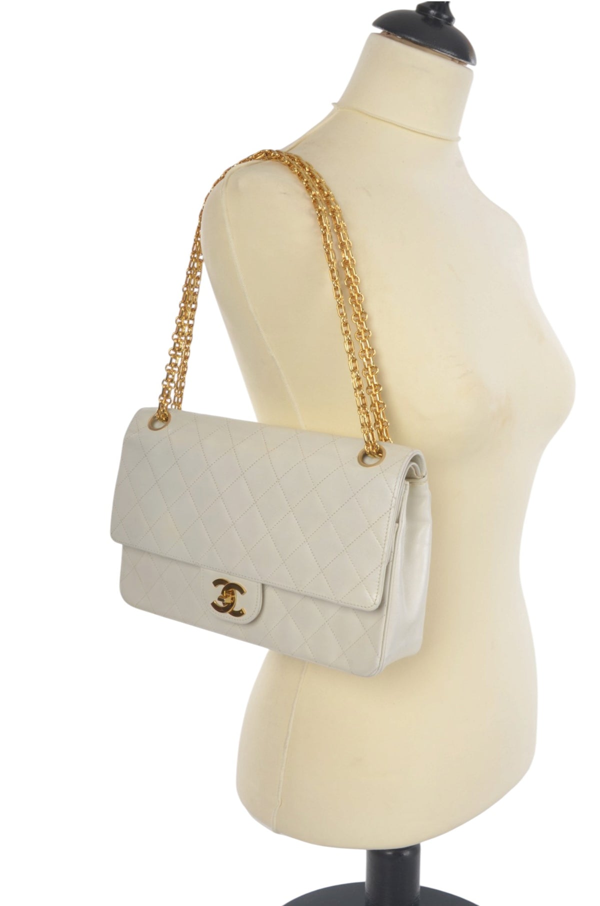 Chanel Classic Medium Double Flap Bag 25 Matelasse White Lambskin Vintage Timeless Classic Coco Mark Turn Lock Chain Shoulder Bag Crossbody