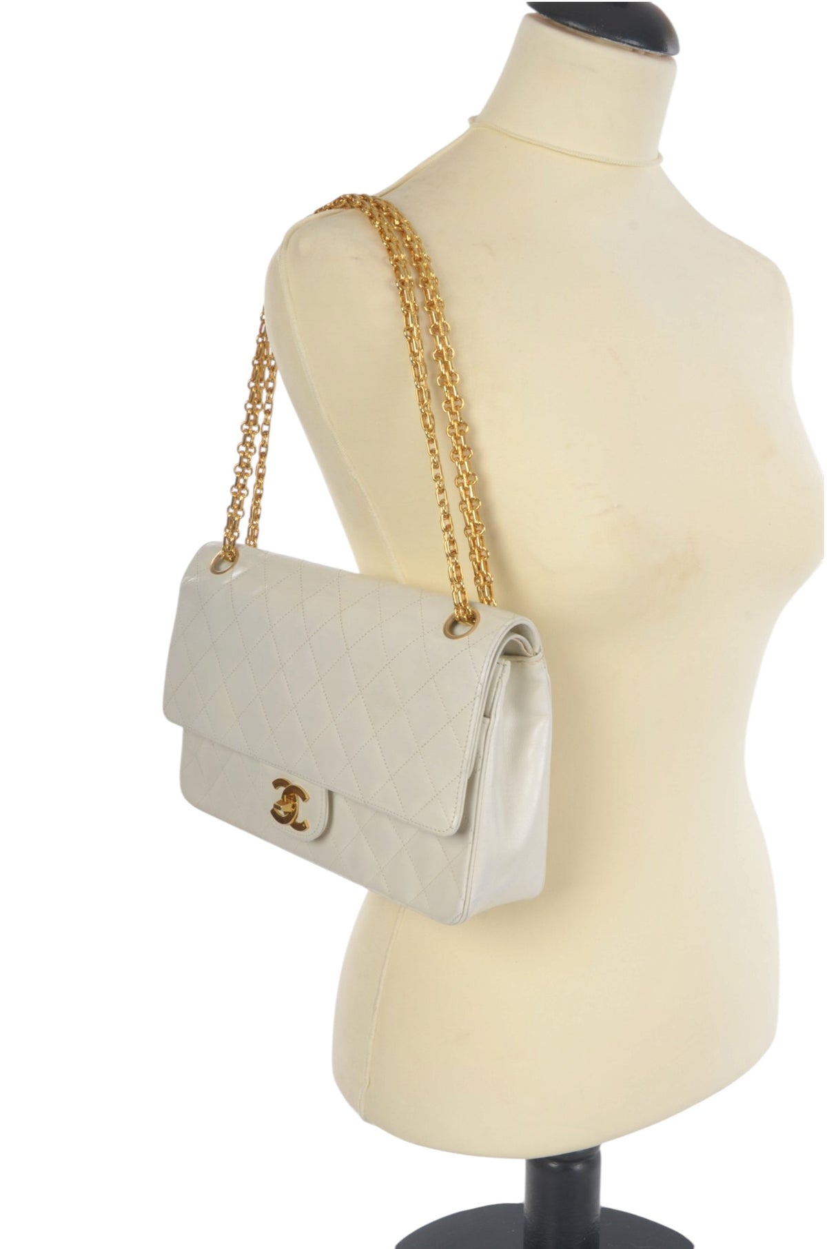 Chanel Classic Medium Double Flap Bag 25 Matelasse White Lambskin Vintage Timeless Classic Coco Mark Turn Lock Chain Shoulder Bag Crossbody