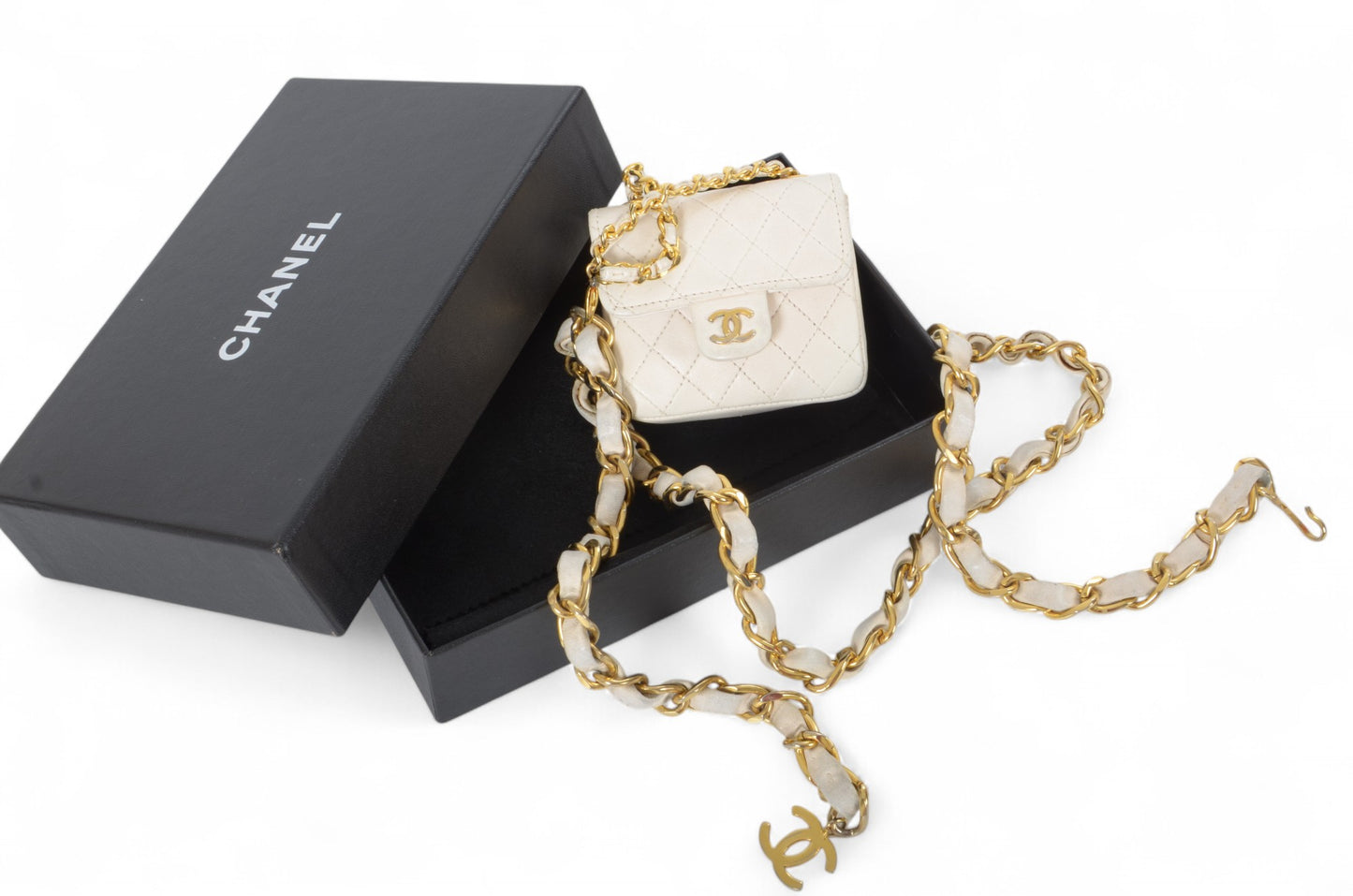 Chanel White Micro Bag Chain Belt Waist Bag Coco Mark Shoulder Pouch White 2way Lambskin Vintage